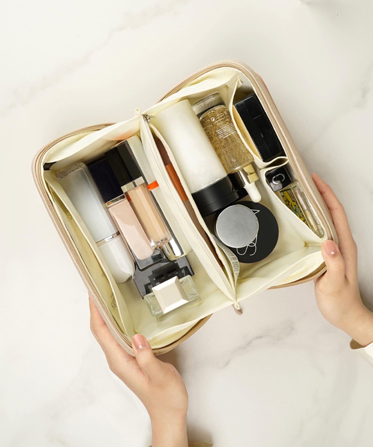 fungoofun「【WEB限定】EVAボックス型マルチポーチ/G-0015 ポーチ 人気 トレンド 売れてる 軽量 柔らかい」|ハンドバッグ|