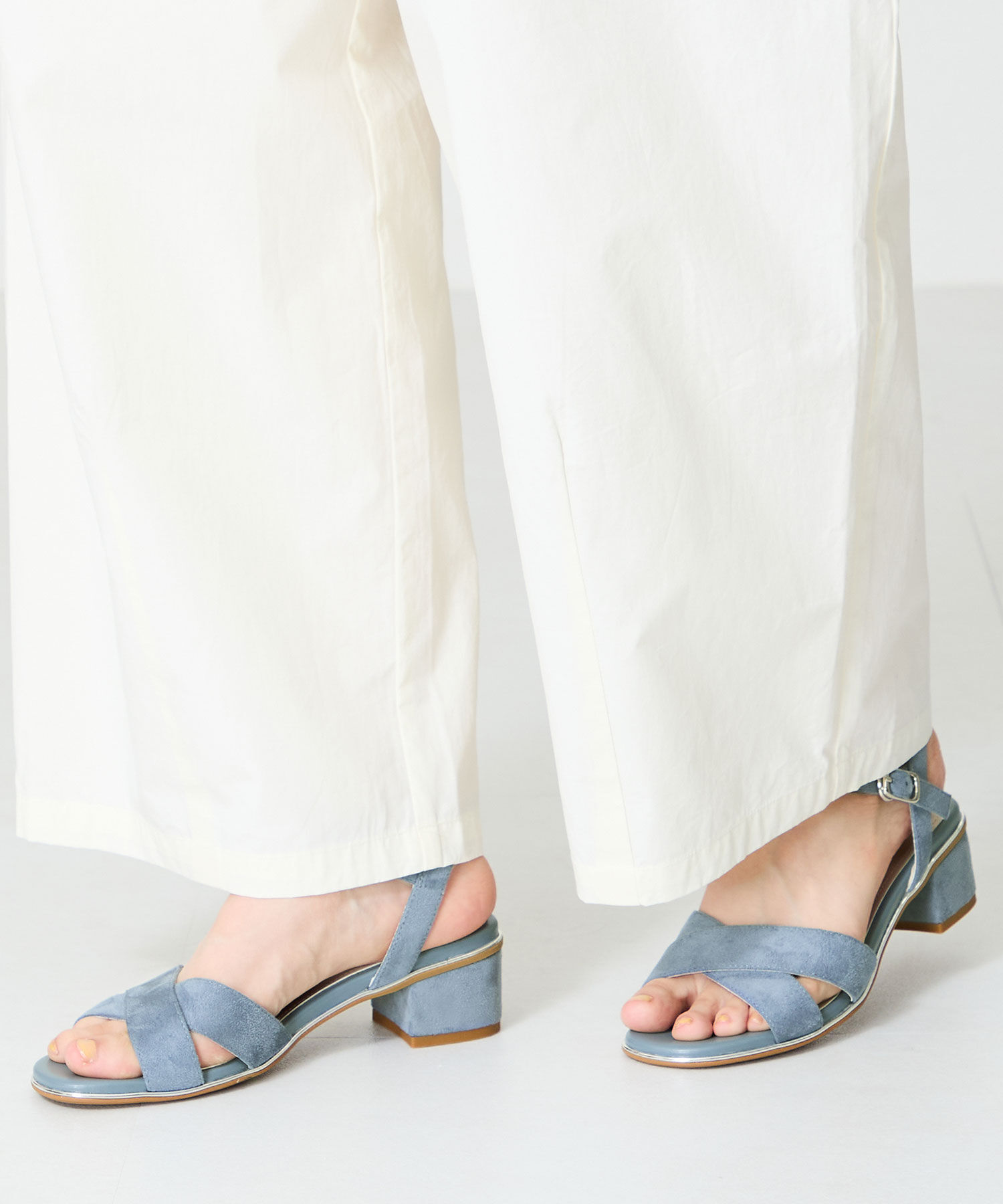 ORiental TRaffic「【WEB限定】●2025春夏新作●クロスストラップメタリックラインサンダル/55201 サンダル トレンド 人気」|サンダル|