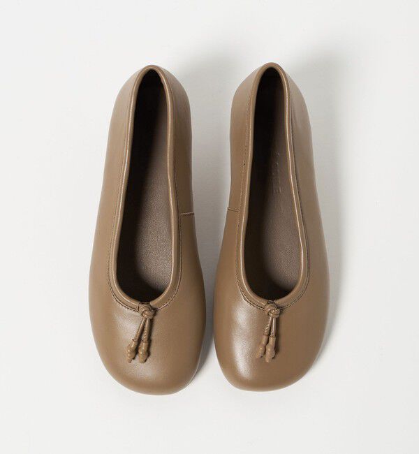 ODETTE E ODILE「オブリークバレエ フラット10&uarr;」|バレエシューズ|BEIGE