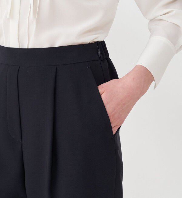 Ballsey「コンフォートストレッチツイル タックテーパードパンツ」|スラックス|