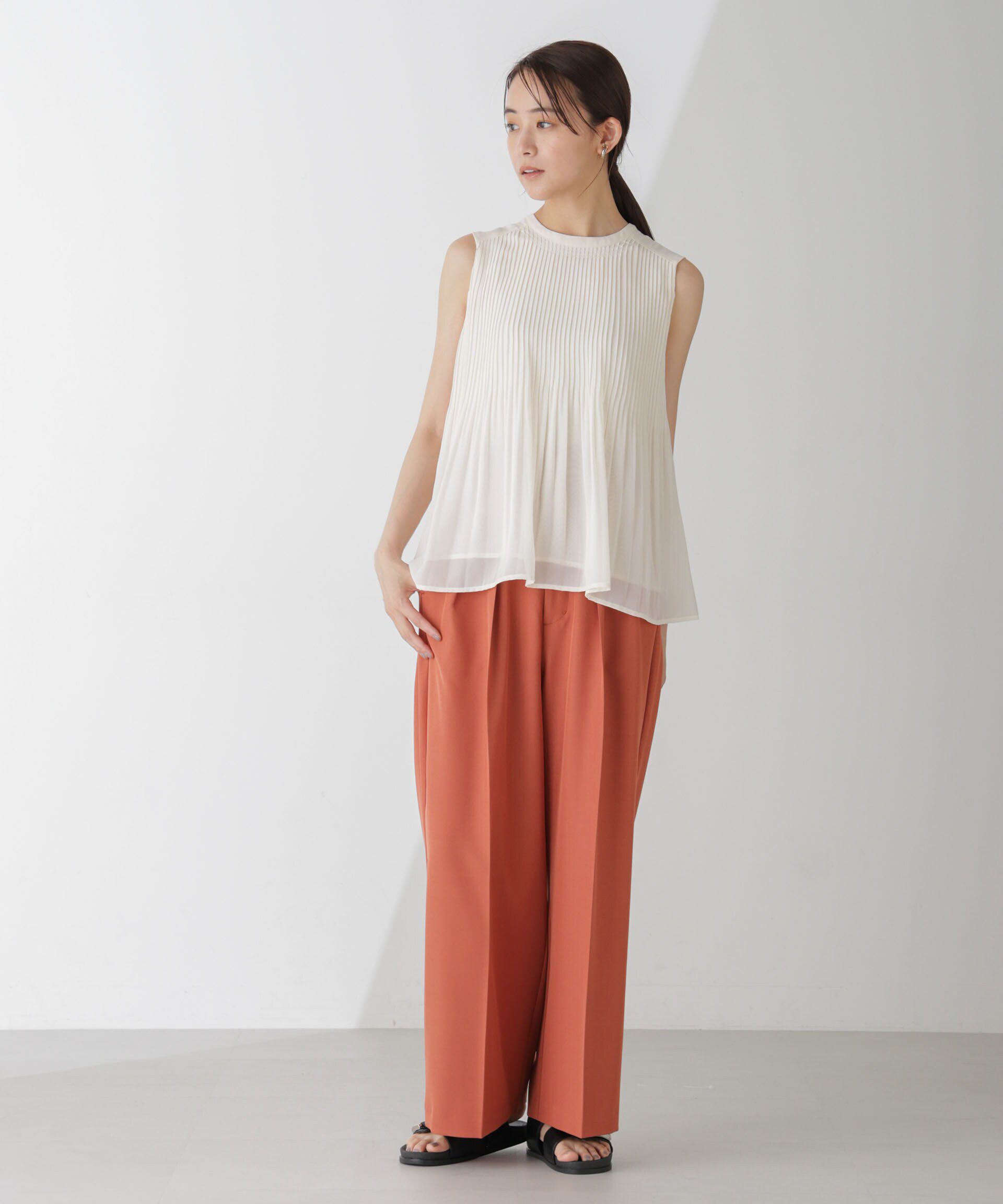 nano･universe「プリーツノースリーブブラウス」|シャツ・ブラウス|