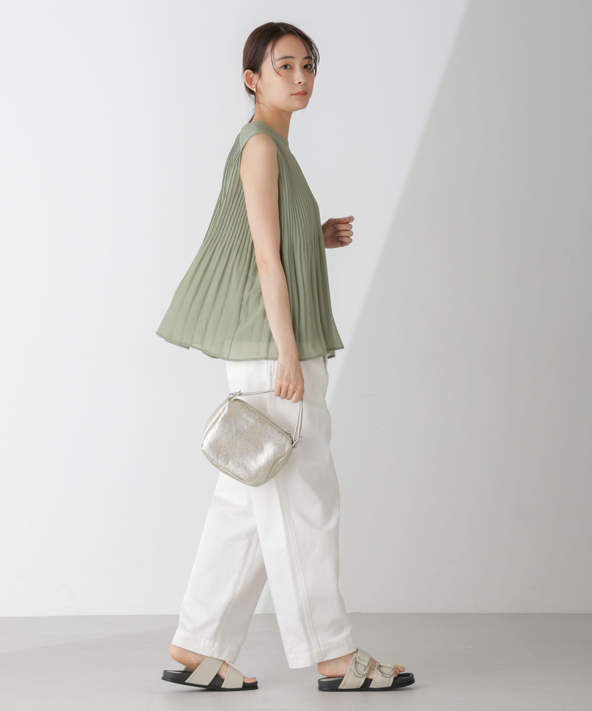 nano･universe「プリーツノースリーブブラウス」|シャツ・ブラウス|