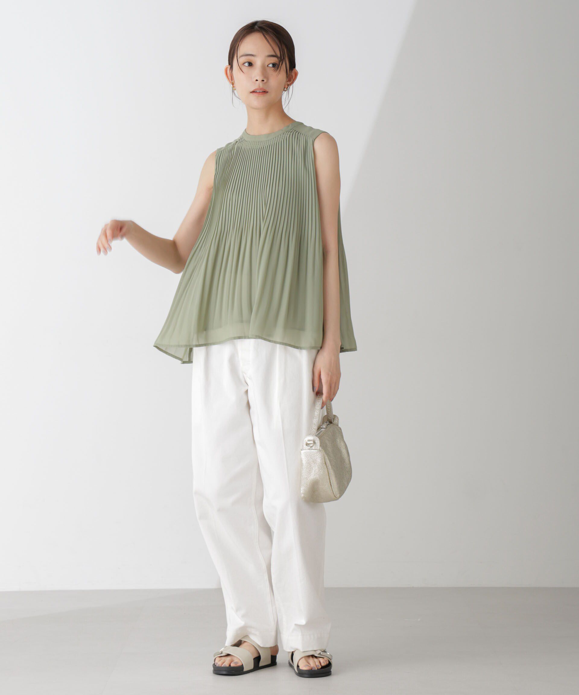 nano･universe「プリーツノースリーブブラウス」|シャツ・ブラウス|