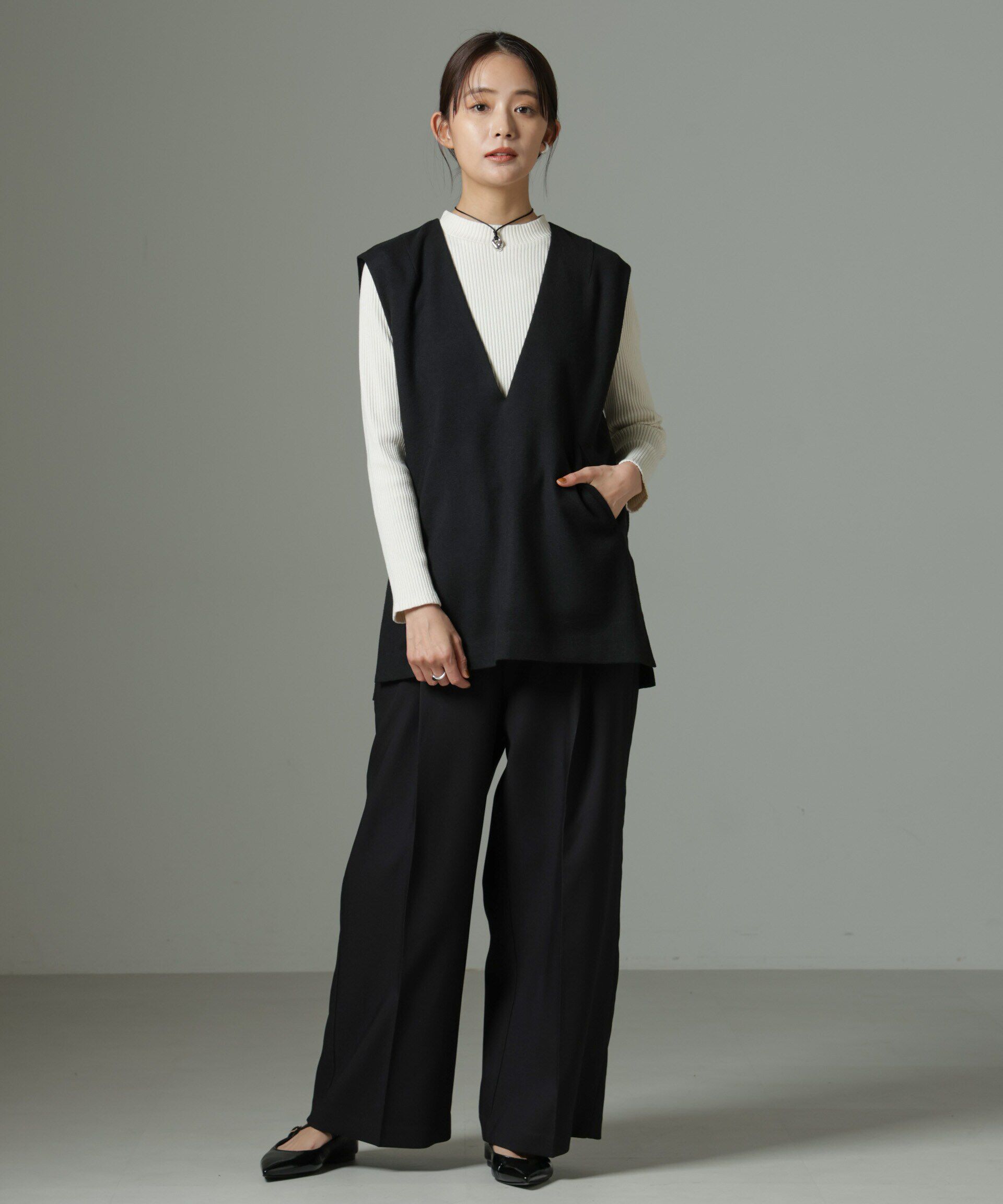 nano･universe「深Vネックベスト＋ニットソーセット」|シャツ・ブラウス|