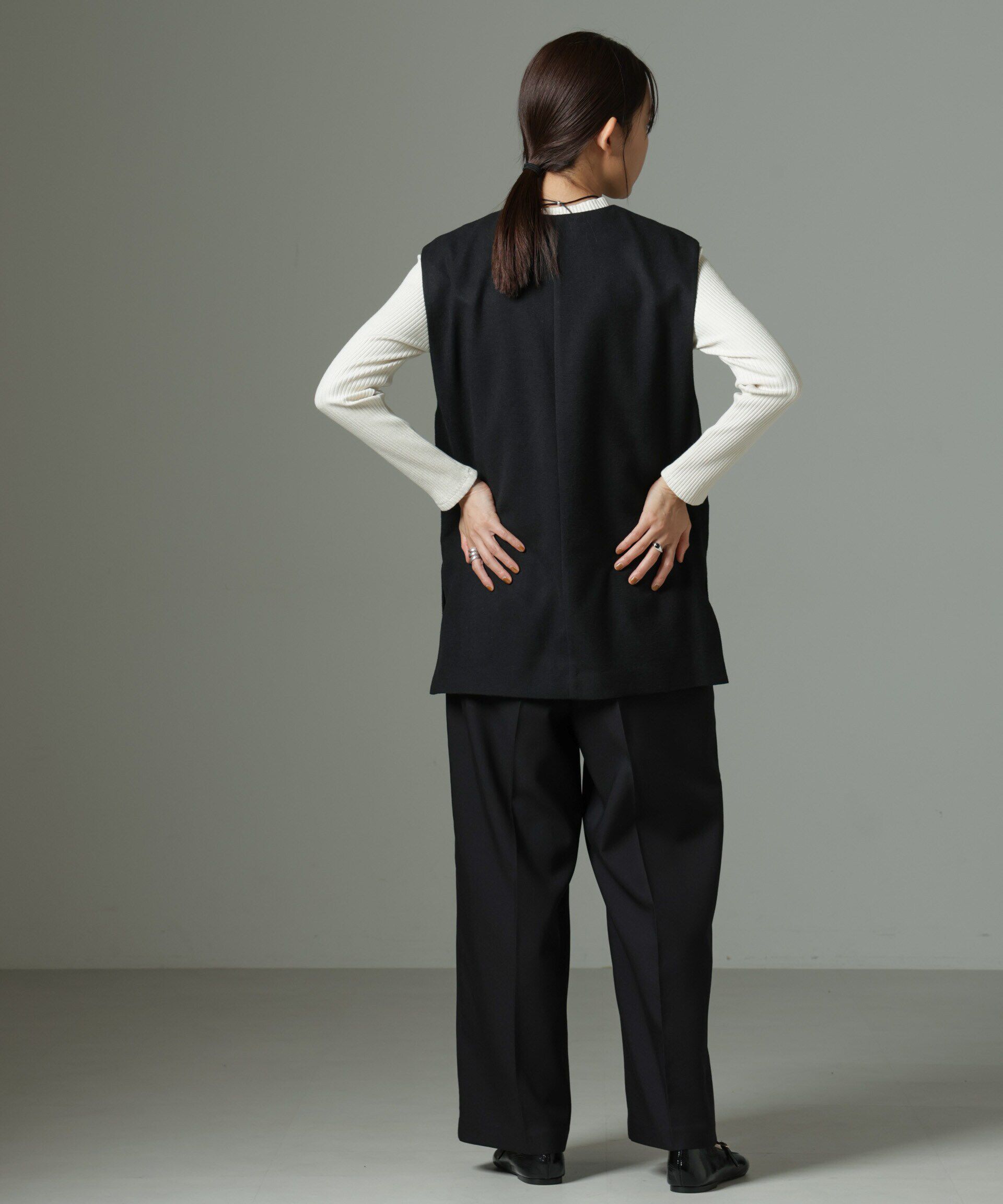 nano･universe「深Vネックベスト＋ニットソーセット」|シャツ・ブラウス|