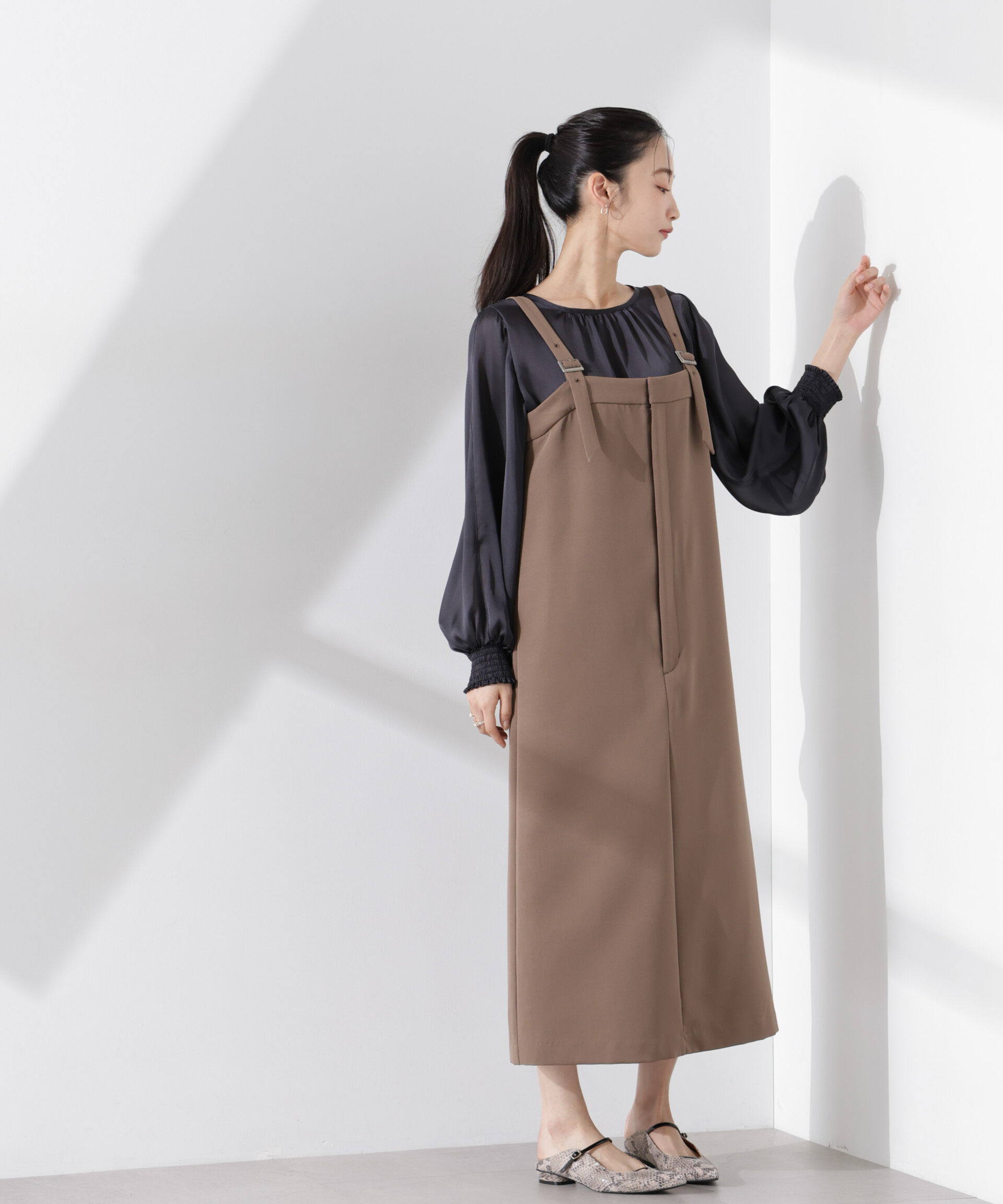 nano･universe「2WAYデザインスリーブサテンブラウス」|シャツ・ブラウス|