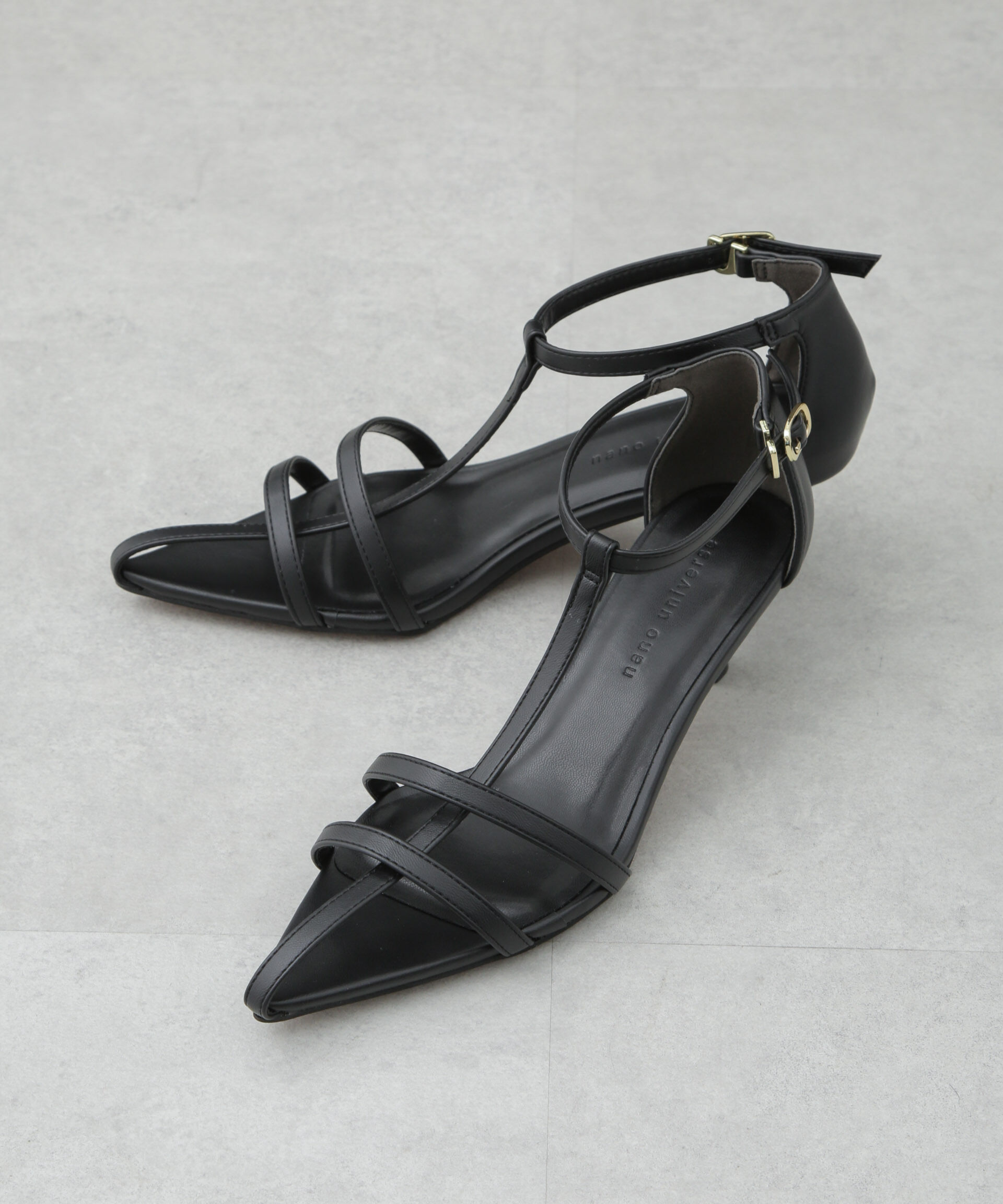 nano･universe「クロスストラップサンダル」|ビジネス・ドレスシューズ|