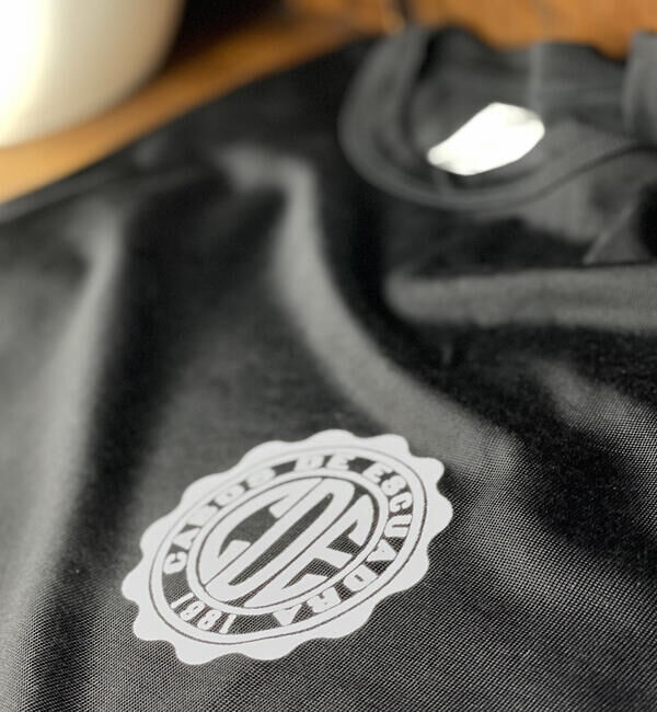 GLOSTER「ヴィンテージ風プリントレーヨンTシャツ」|Tシャツ・カットソー|ブラック