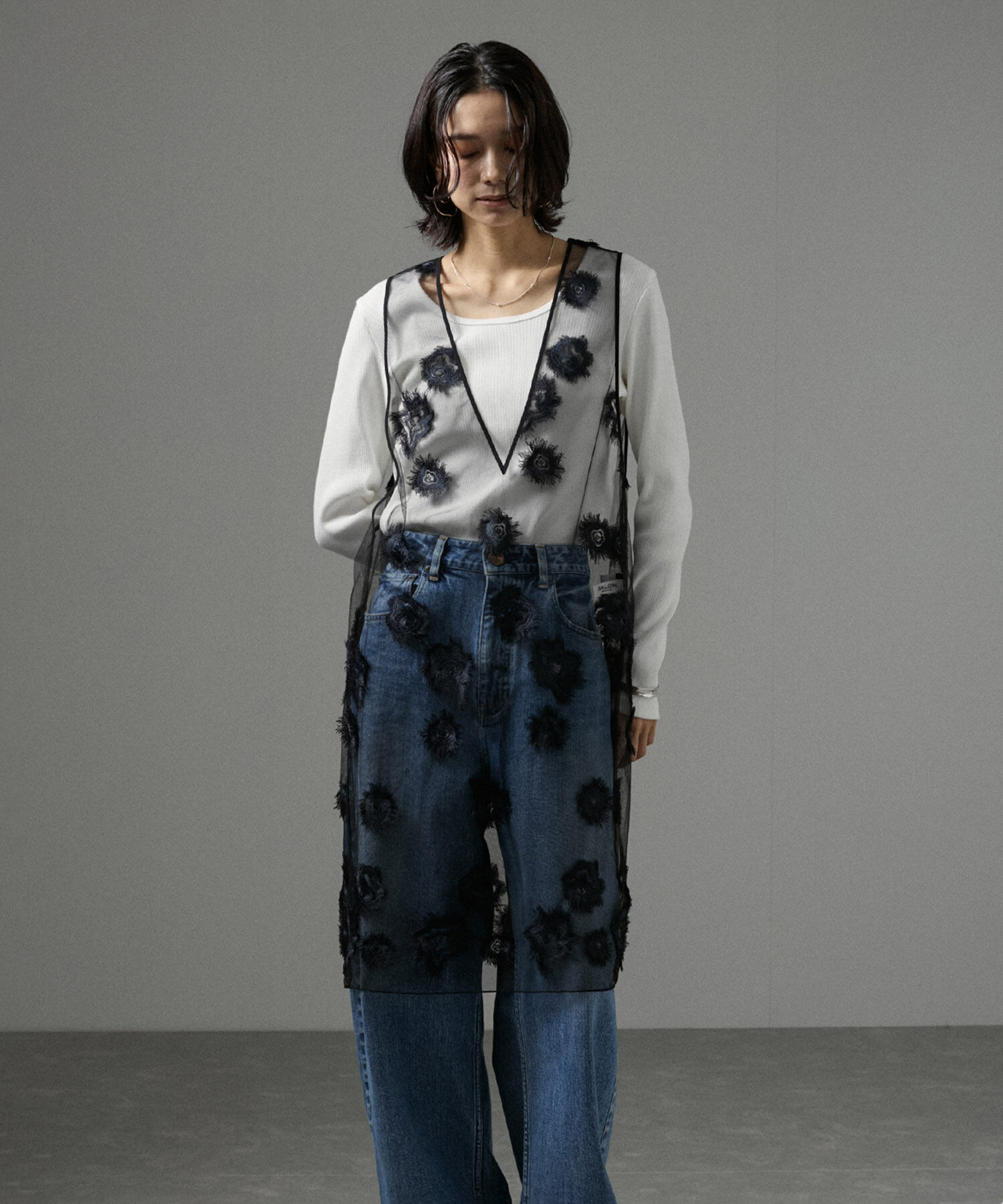 SALON adam et rope'「【前後2WAY】フラワーエンブロイダリーシアージャンパースカート」|ワンピース|