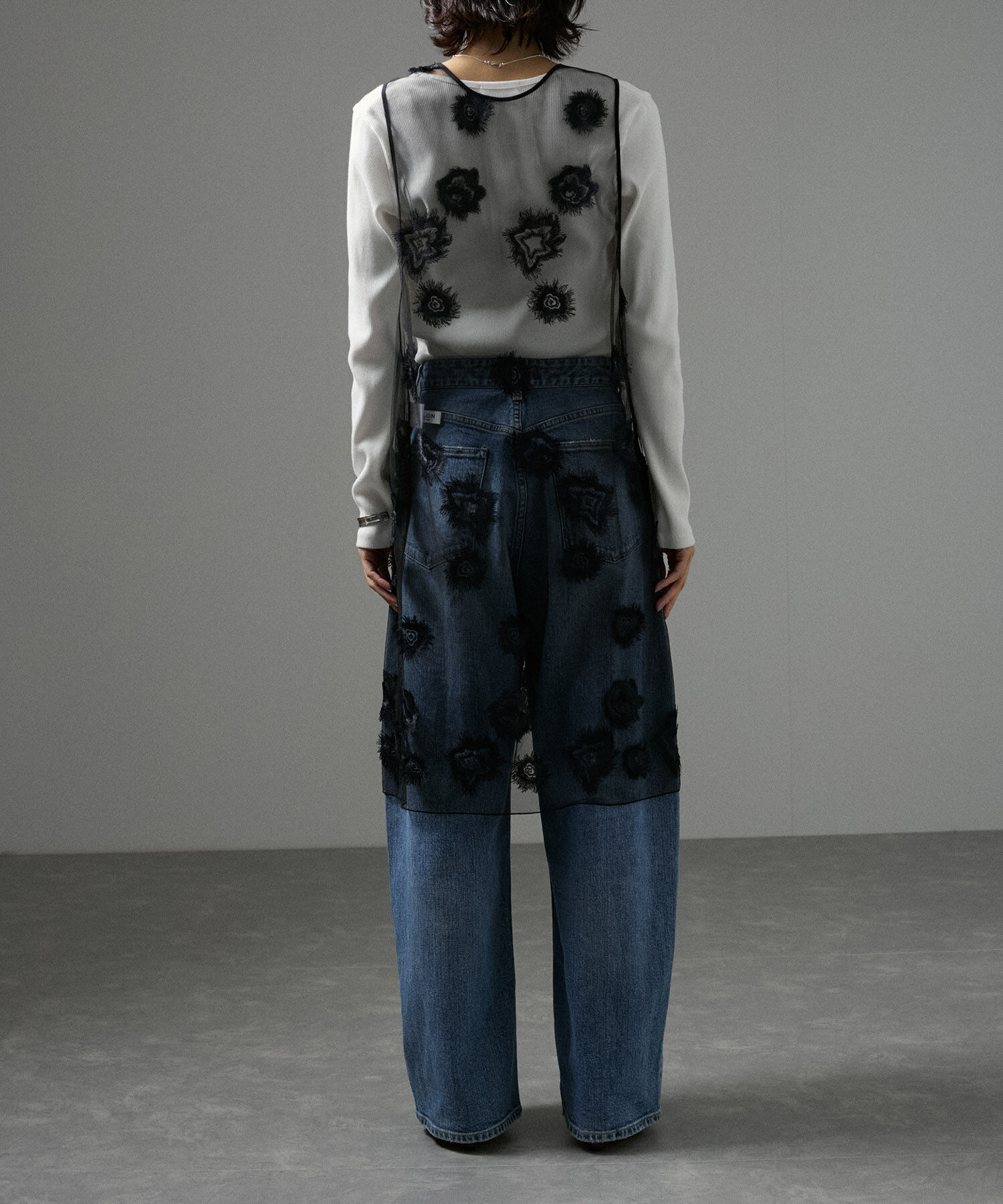 SALON adam et rope'「【前後2WAY】フラワーエンブロイダリーシアージャンパースカート」|ワンピース|