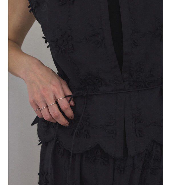 SALON adam et rope'「【WEB限定】３Dフラワーレースブラウス/ジレ［セットアップ対応］」|シャツ・ブラウス|