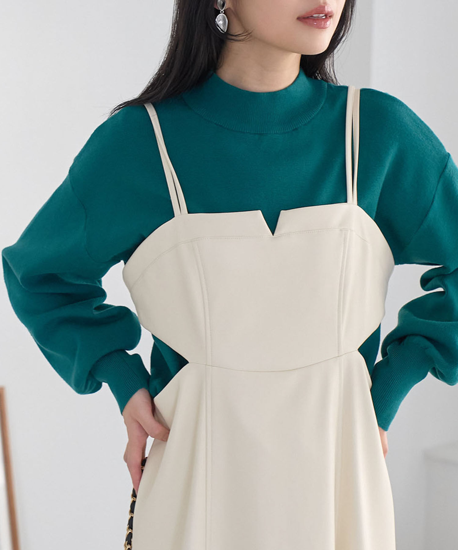 VIS「【吸湿発熱・エコベロ】バックパールハイネックニット」|ニット・セーター|モスグリーン(32)