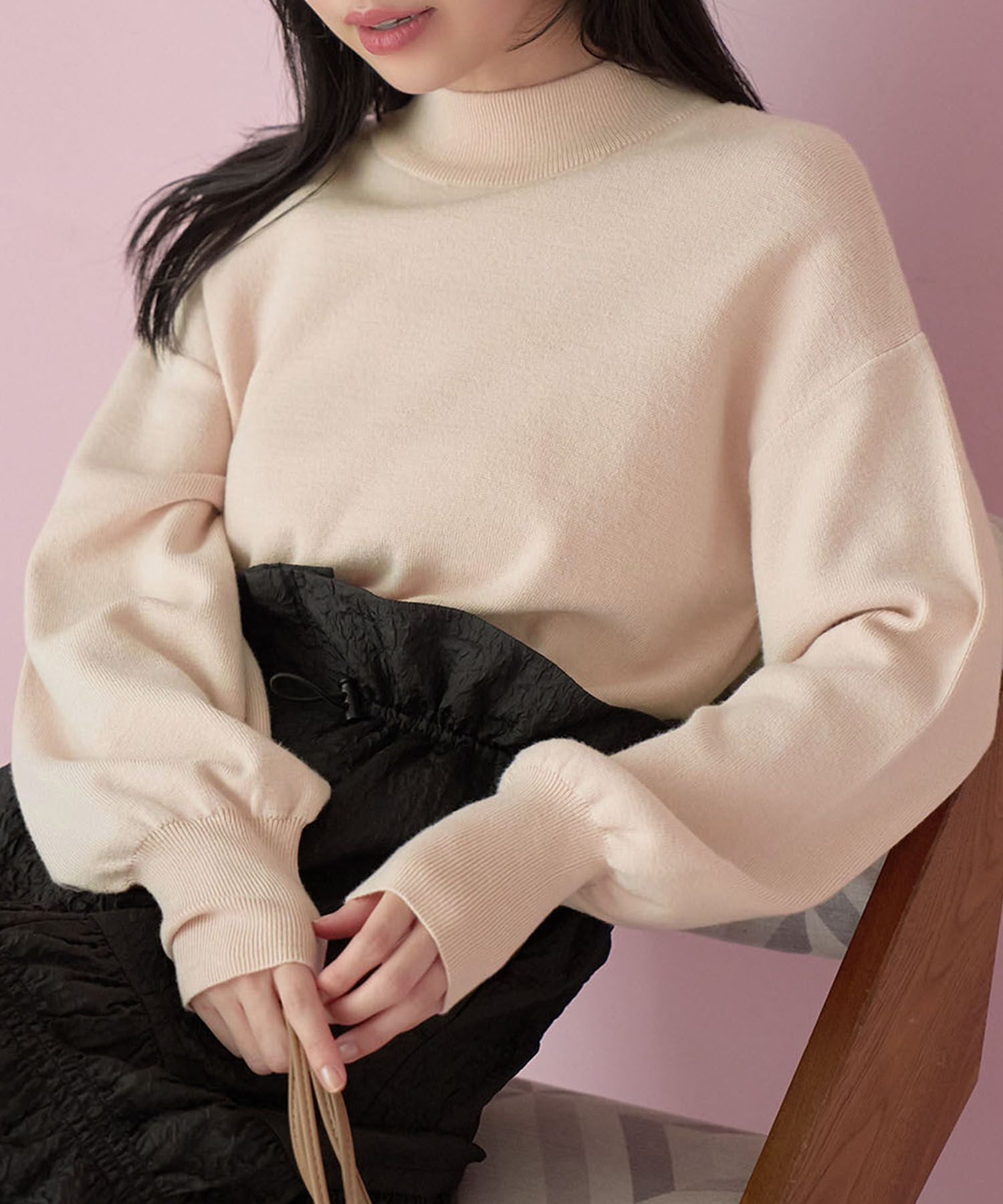 VIS「【吸湿発熱・エコベロ】バックパールハイネックニット」|ニット・セーター|ピンク(63)