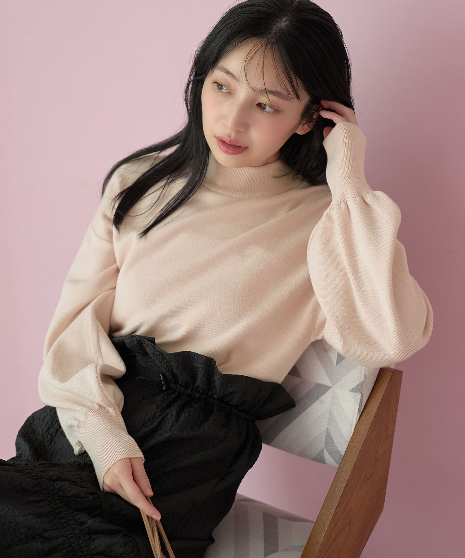 VIS「【吸湿発熱・エコベロ】バックパールハイネックニット」|ニット・セーター|