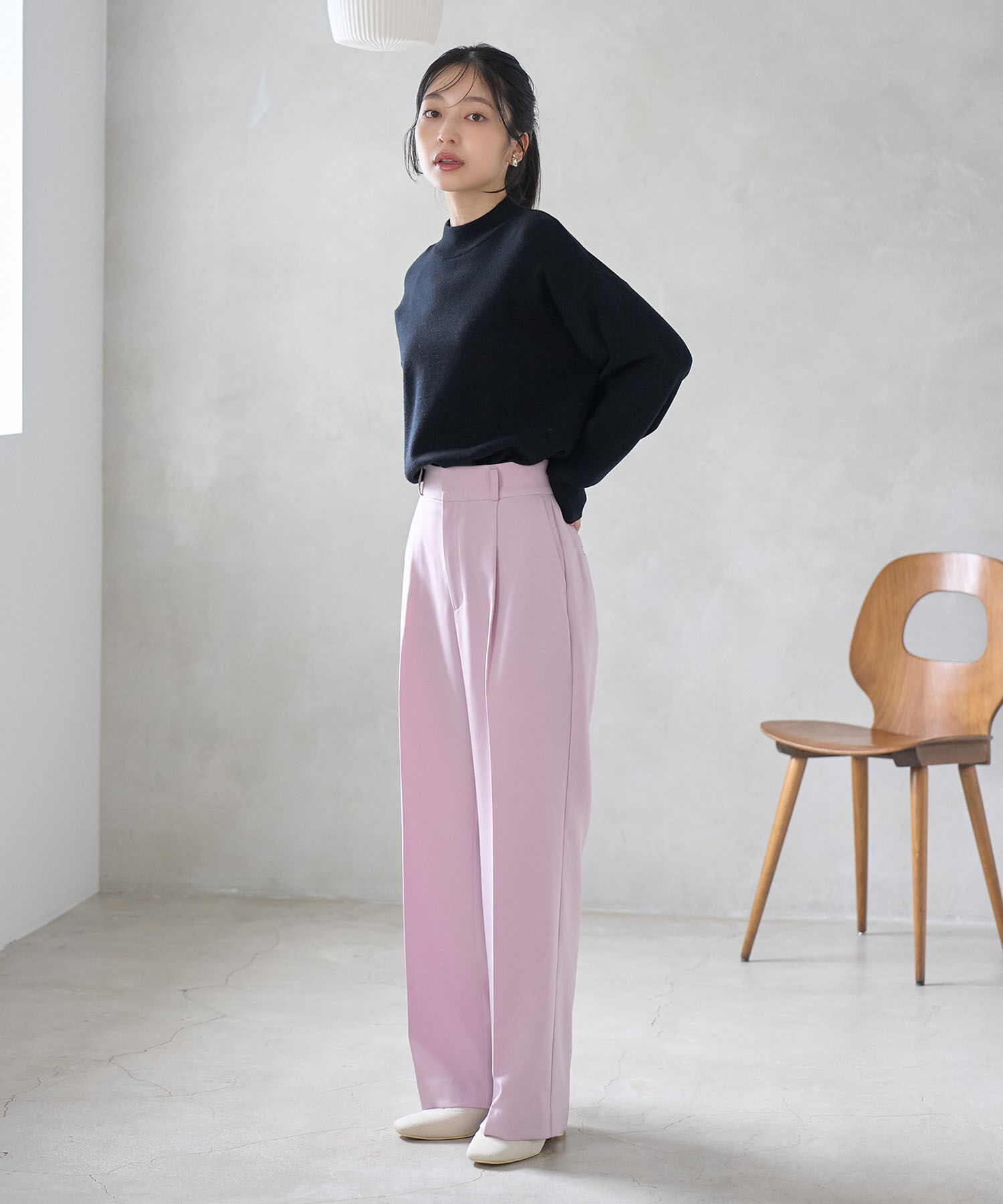 VIS「【吸湿発熱・エコベロ】バックパールハイネックニット」|ニット・セーター|