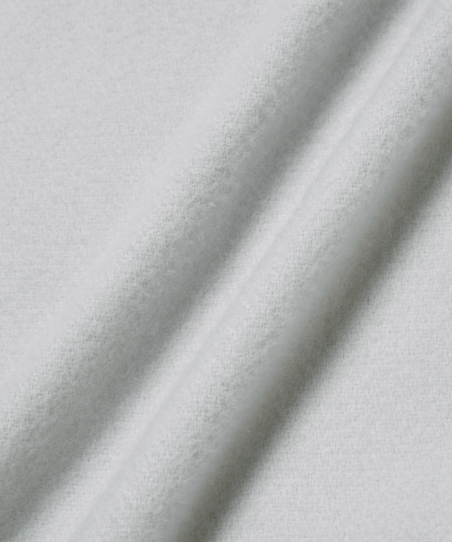 VIS「【リサイクルポリ】なめらかタッチ無地マフラー」|マフラー|