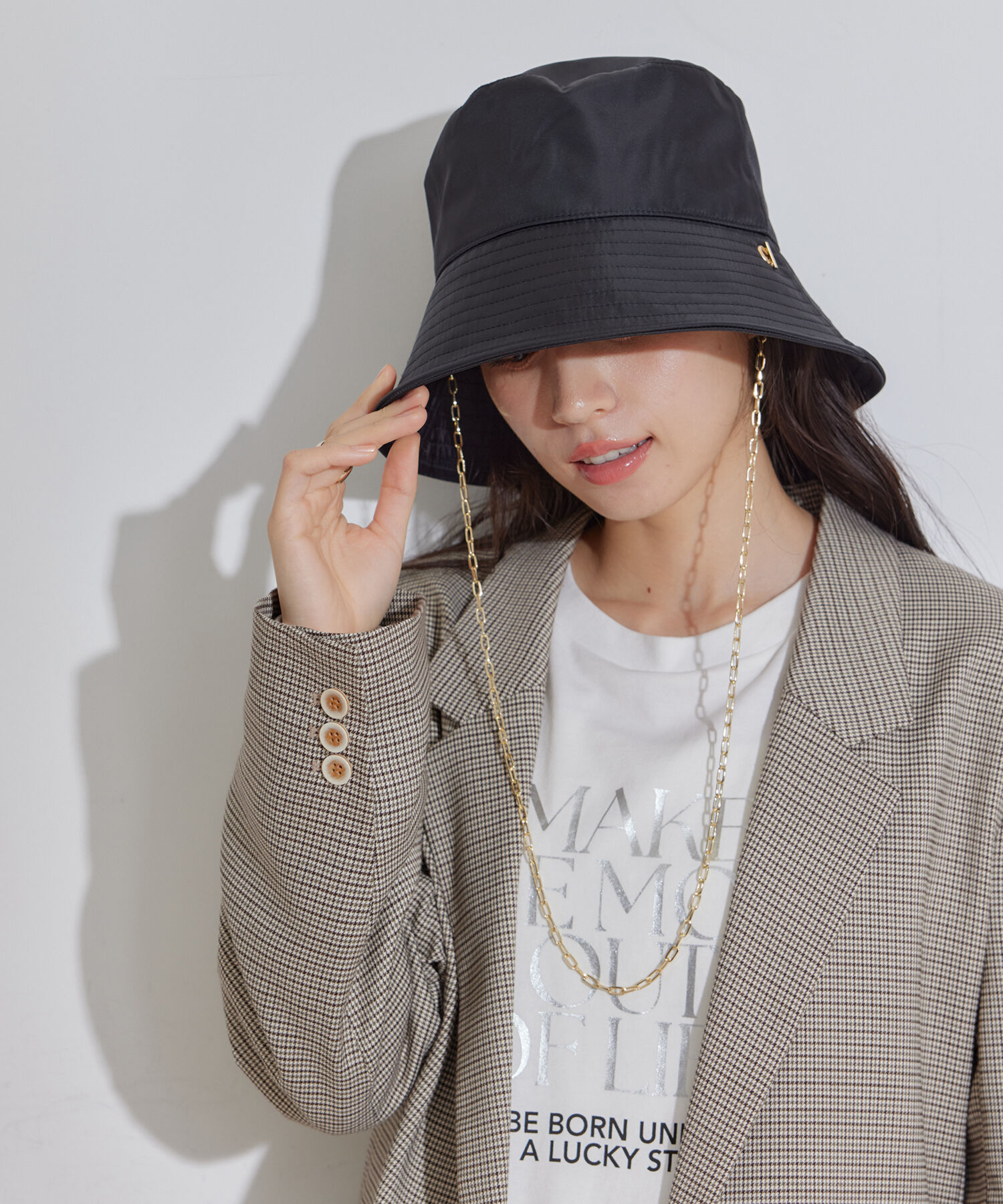 VIS「【吸水速乾】チェーン付つば広バケットハット」|ハット|