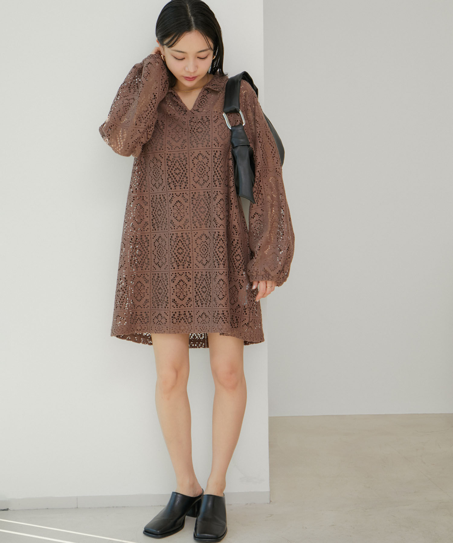 VIS「衿付きVネックレースミニワンピース」|ワンピース|