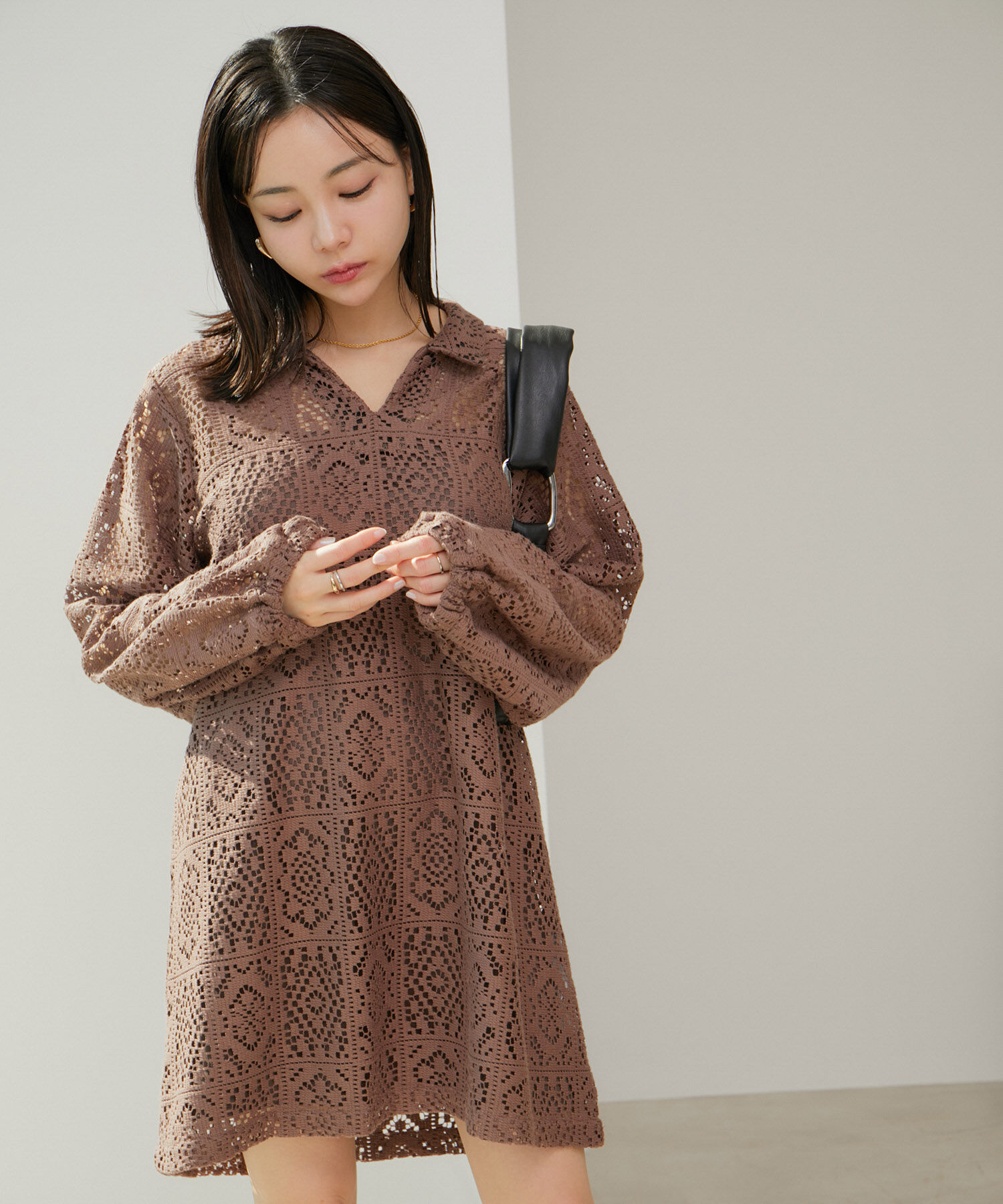 VIS「衿付きVネックレースミニワンピース」|ワンピース|