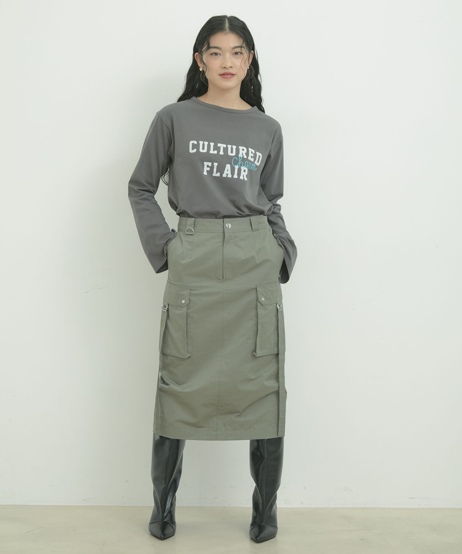 VIS「スタッズ&times;ロゴデザインロングTシャツ」|Tシャツ・カットソー|