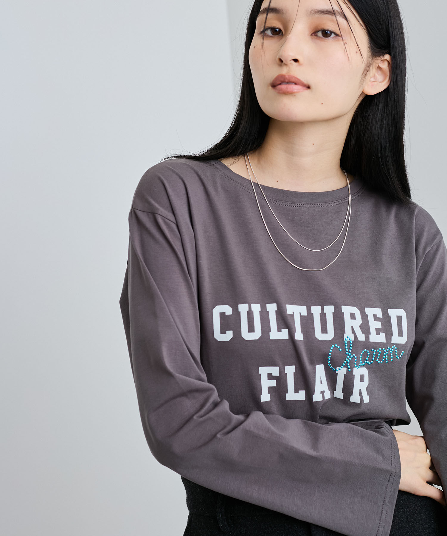 VIS「スタッズ&times;ロゴデザインロングTシャツ」|Tシャツ・カットソー|