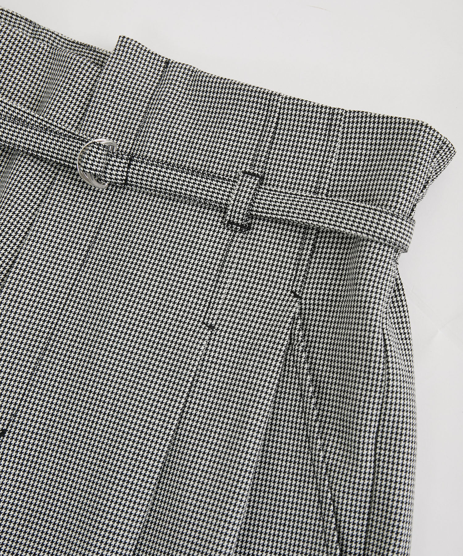 VIS「【美warm】ストレッチベルト付きハイウエストテーパードパンツ【アンチピリング/防シワ/洗える】」|チノ|