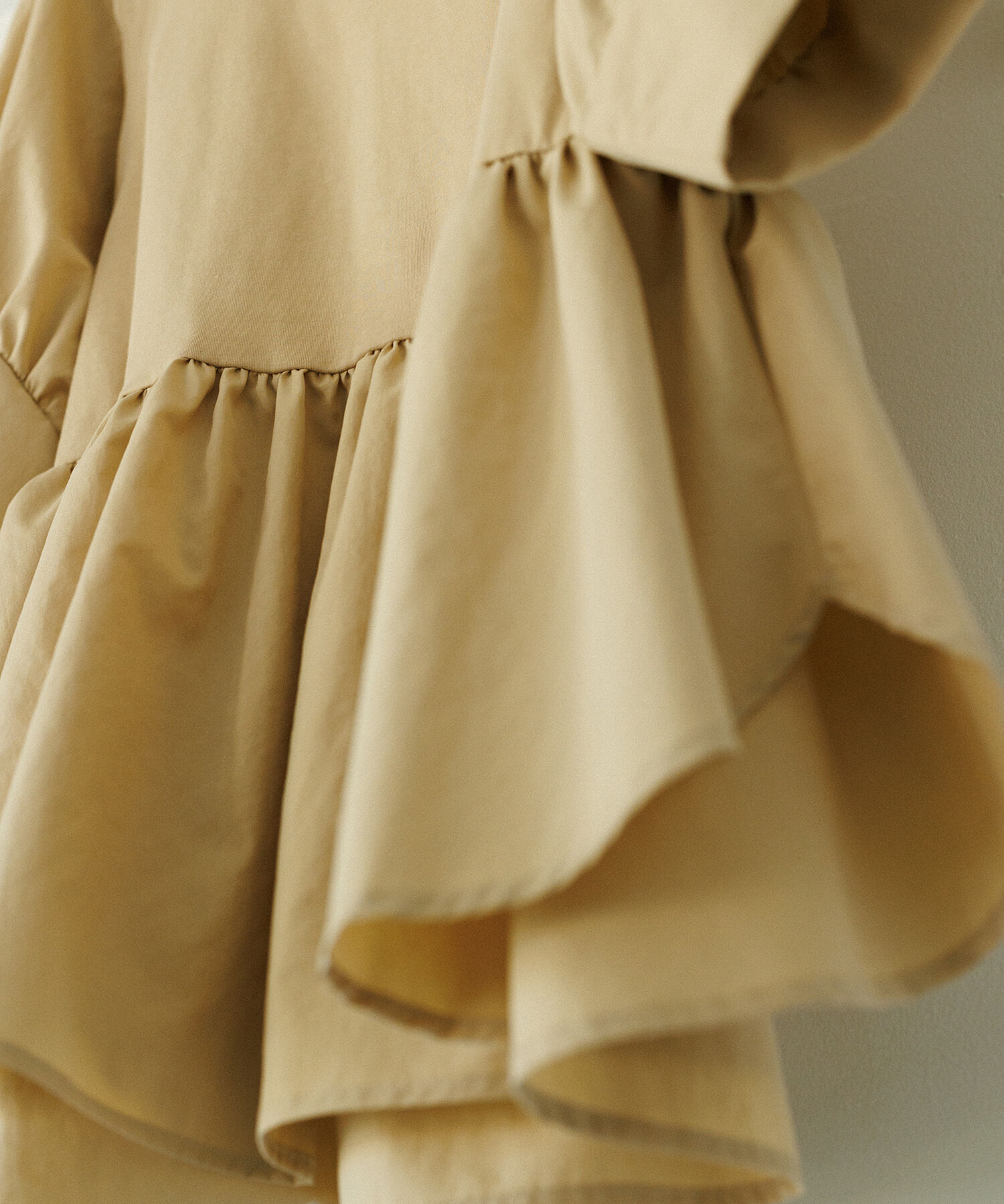 ADAM ET ROPE'「【再入荷・サステナブル・洗える・UVカット】バウンスカフスプルオーバー」|Tシャツ・カットソー|