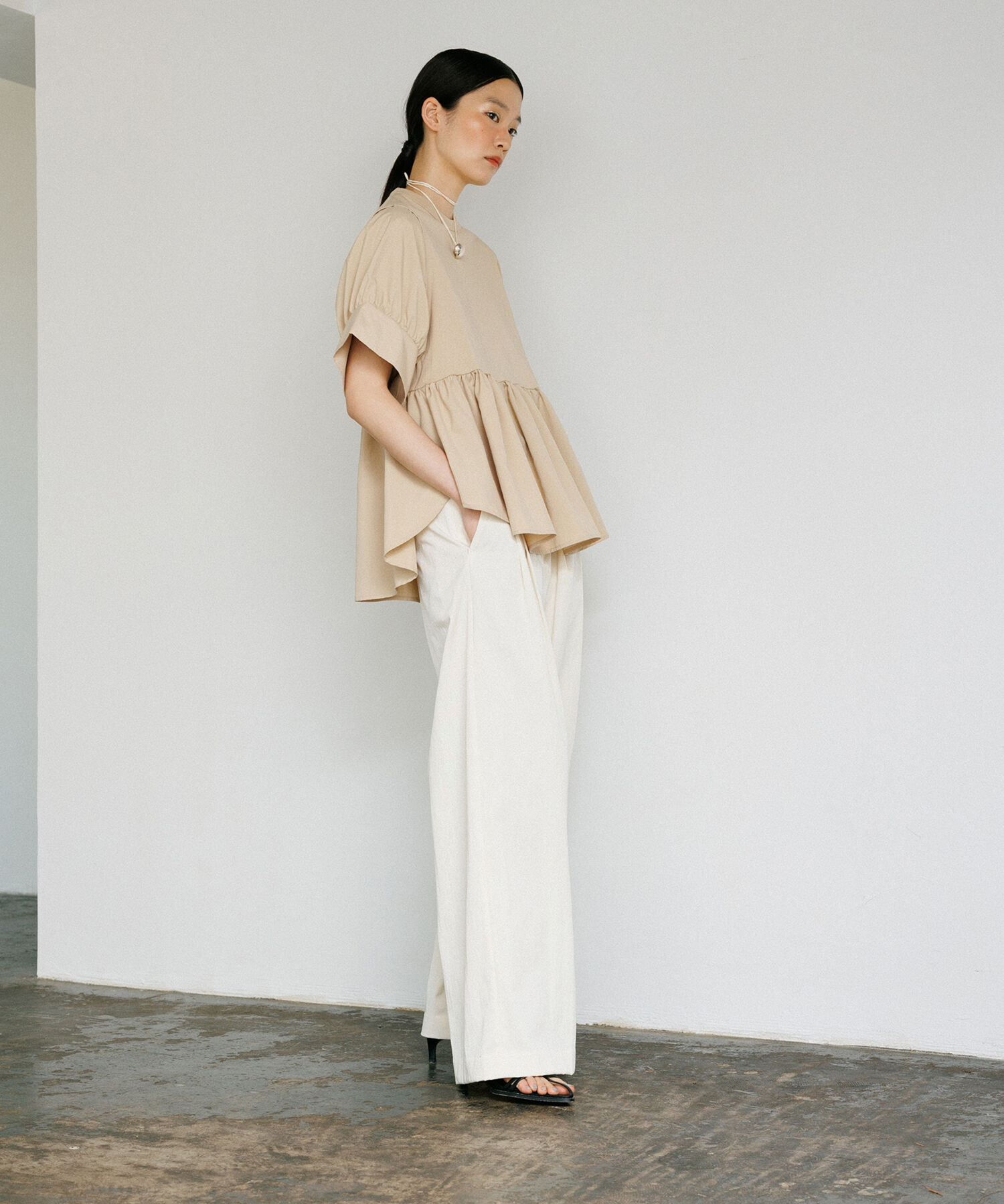 ADAM ET ROPE'「【再入荷・サステナブル・洗える・UVカット】バウンスカフスプルオーバー」|Tシャツ・カットソー|