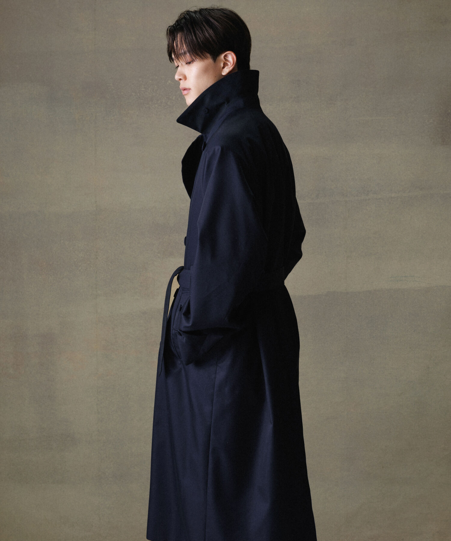 ADAM ET ROPE'「《撥水》ライトウェイトギャバ オーバーサイズ ロング トレンチコート / ユニセックス」|トレンチコート|