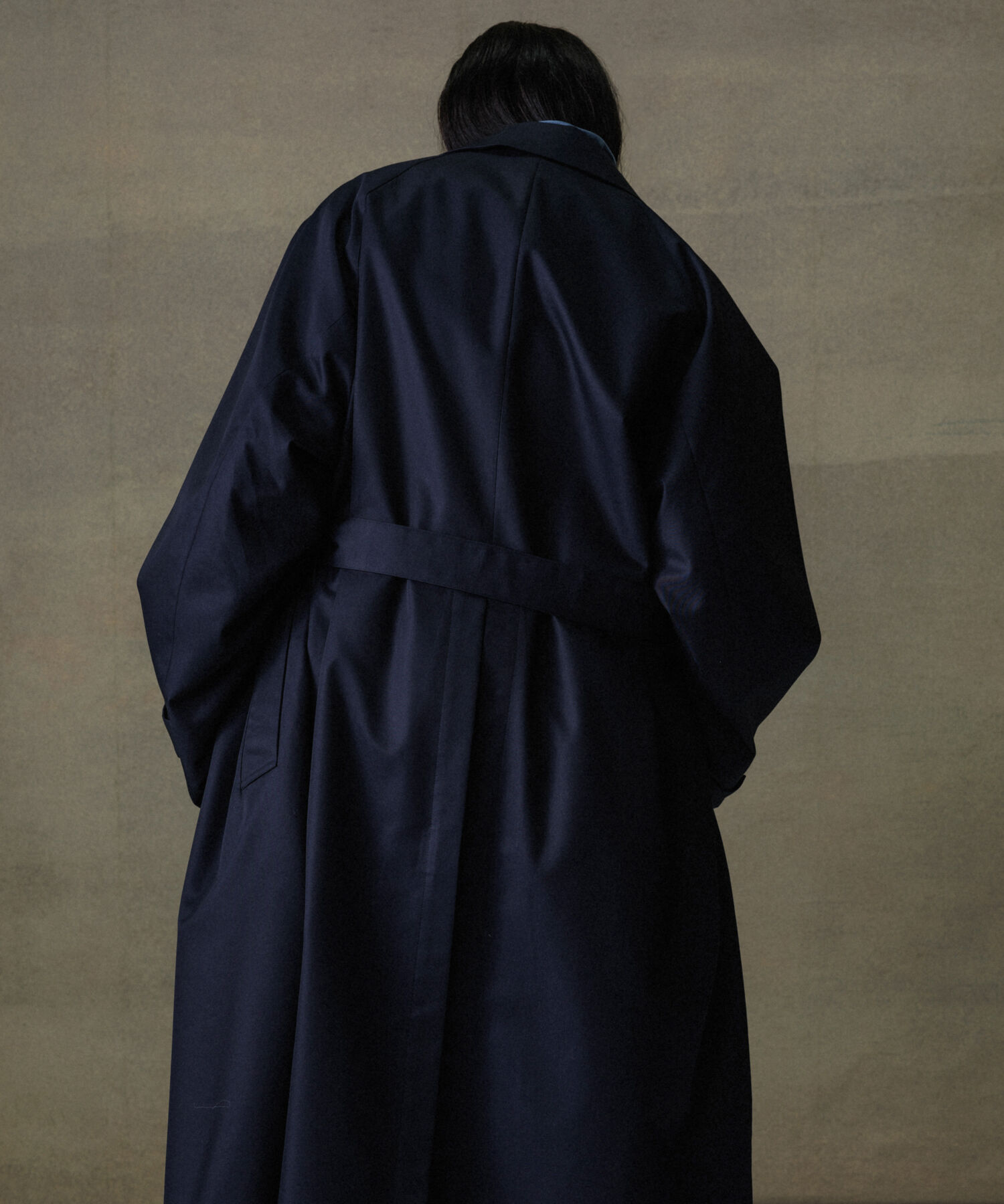 ADAM ET ROPE'「《撥水》ライトウェイトギャバ オーバーサイズ ロング トレンチコート / ユニセックス」|トレンチコート|