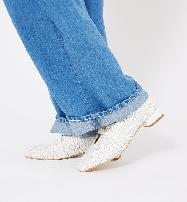 AU BANNISTER「【YouTuber紹介】ストラップソフトレザー フラットシューズ」|その他|