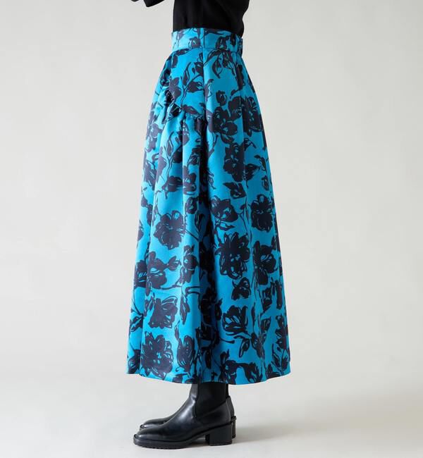 TIARA「シルエットフラワープリントサイドギャザーフレアスカート」|スカート|