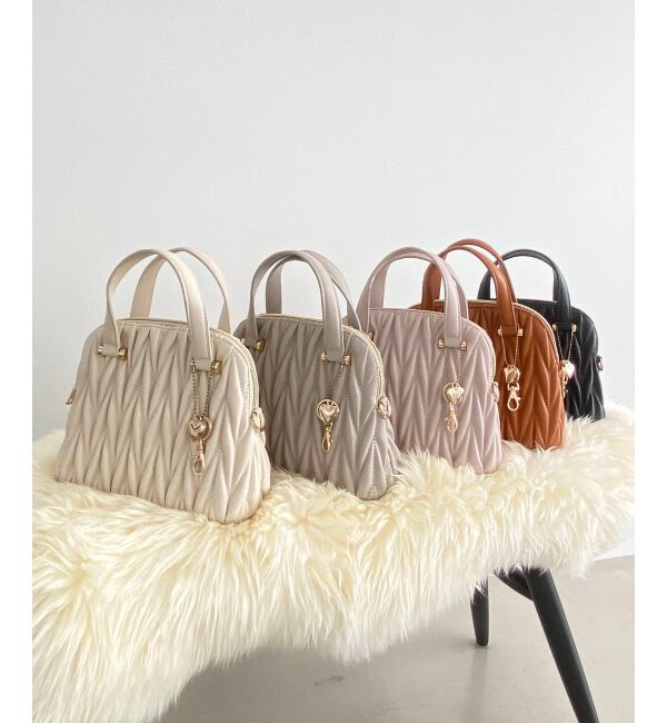 MAJESTICLEGON「チャームセットキルティングバッグ」|ハンドバッグ|