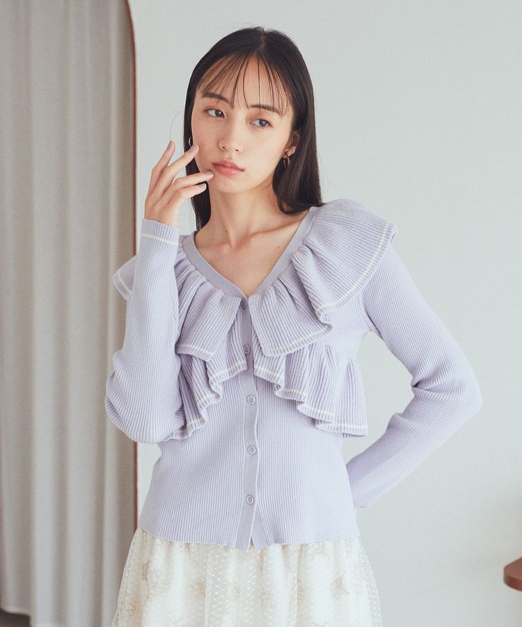 earth music&ecology「Vネックフリルニットカーディガン」|カーディガン|