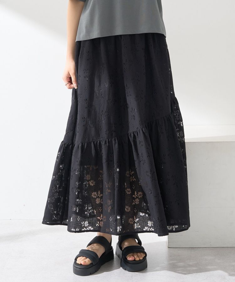 earth music&ecology「透かし花柄フレアスカート」|フレア|Black