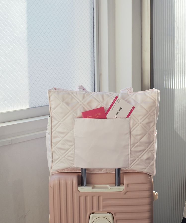 Maison de FLEUR「ギャザーハンドルキルティングキャリーオンバッグ」|トートバッグ|