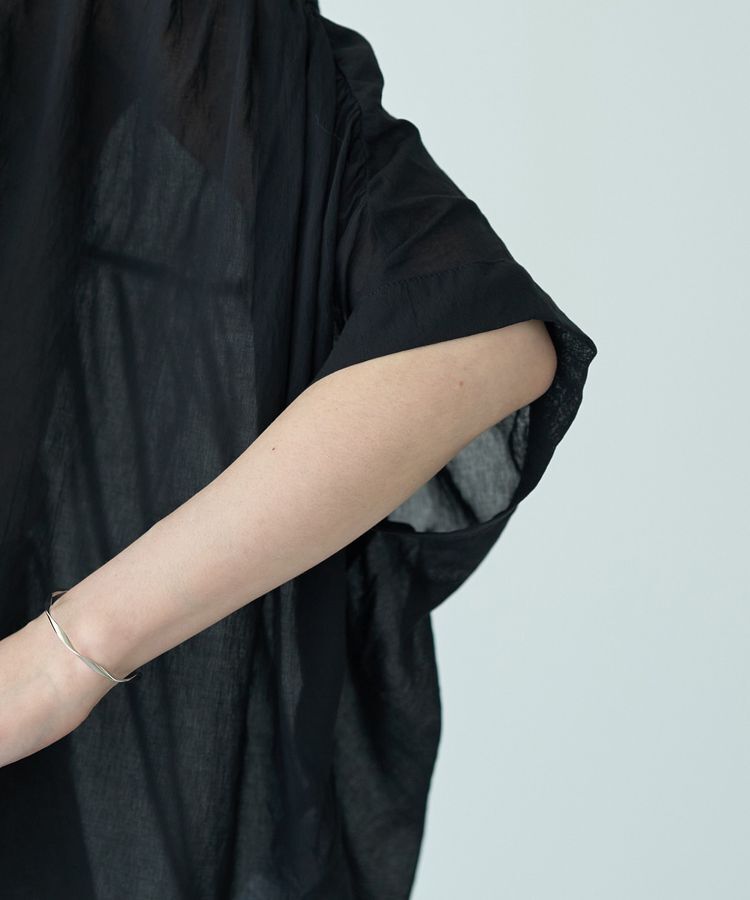 YECCA VECCA「ドライタッチシアーバックギャザーシャツ」|シャツ・ブラウス|