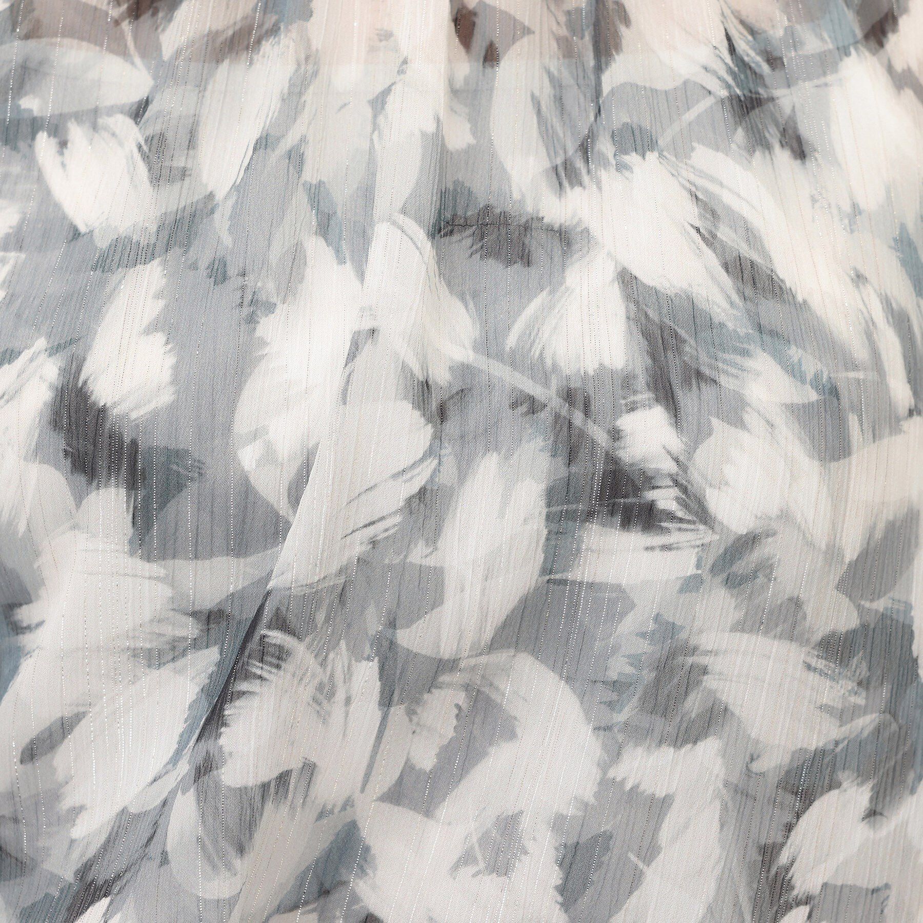 UNTITLED「【柄ブラウス/同素材ワンピースあり】楊柳ラメシフォン リーフプリントブラウス」|シャツ・ブラウス|