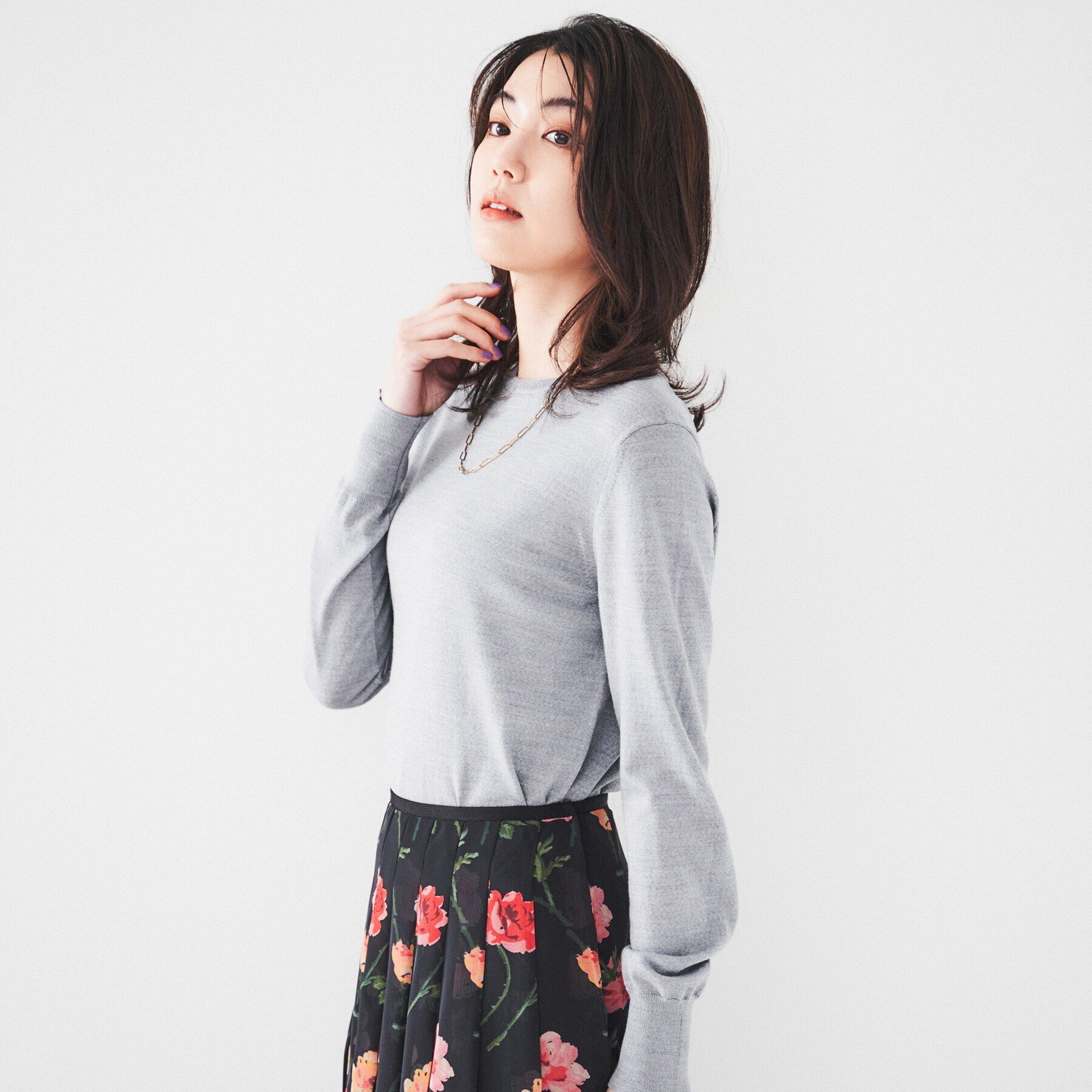 UNTITLED「【アンサンブル可能/8色展開】ウール クルーネックプルオーバーニット」|ニット・セーター|