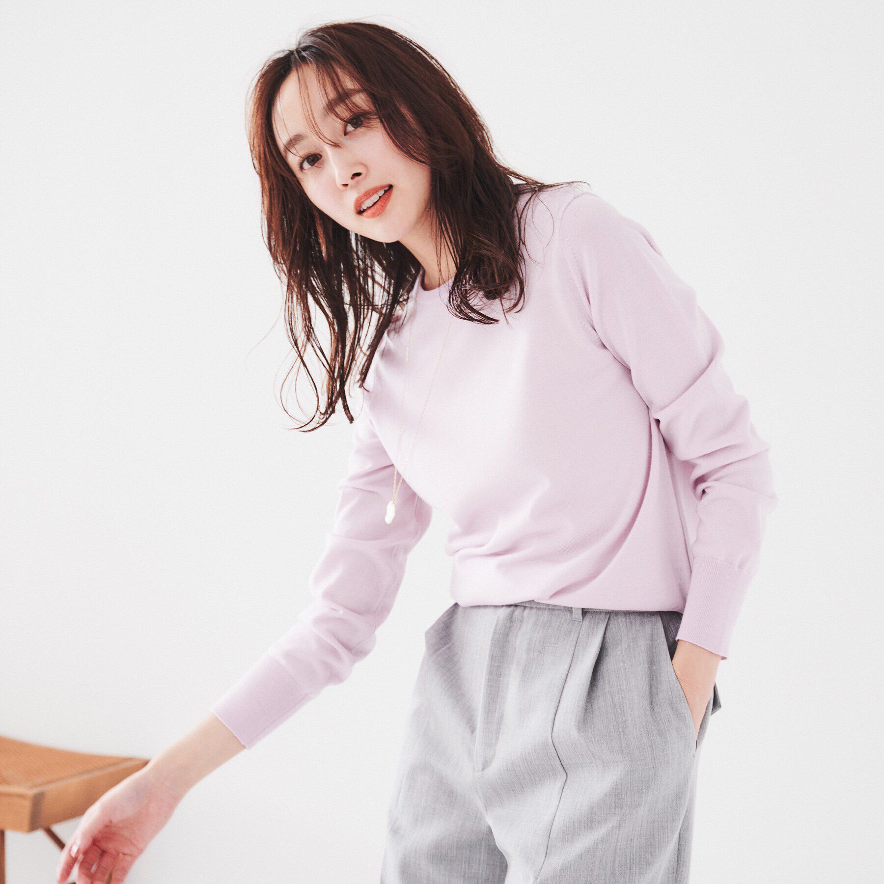 UNTITLED「【アンサンブル可能/8色展開】ウール クルーネックプルオーバーニット」|ニット・セーター|ラベンダー(080)