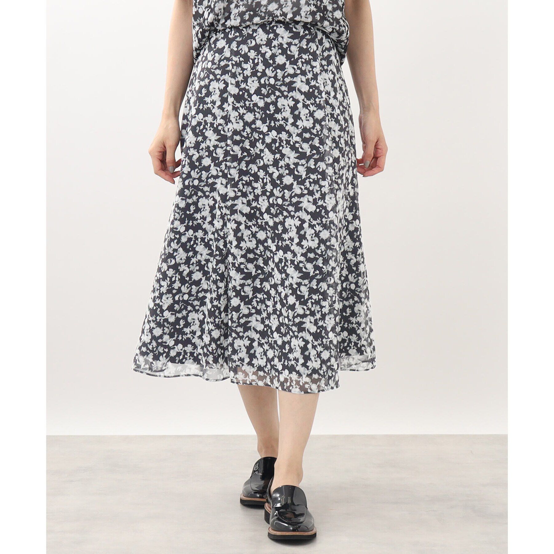 Reflect「【WEB限定カラーあり／マシンウォッシュ／セットアップ可能】フラワープリントスカート」|スカート|