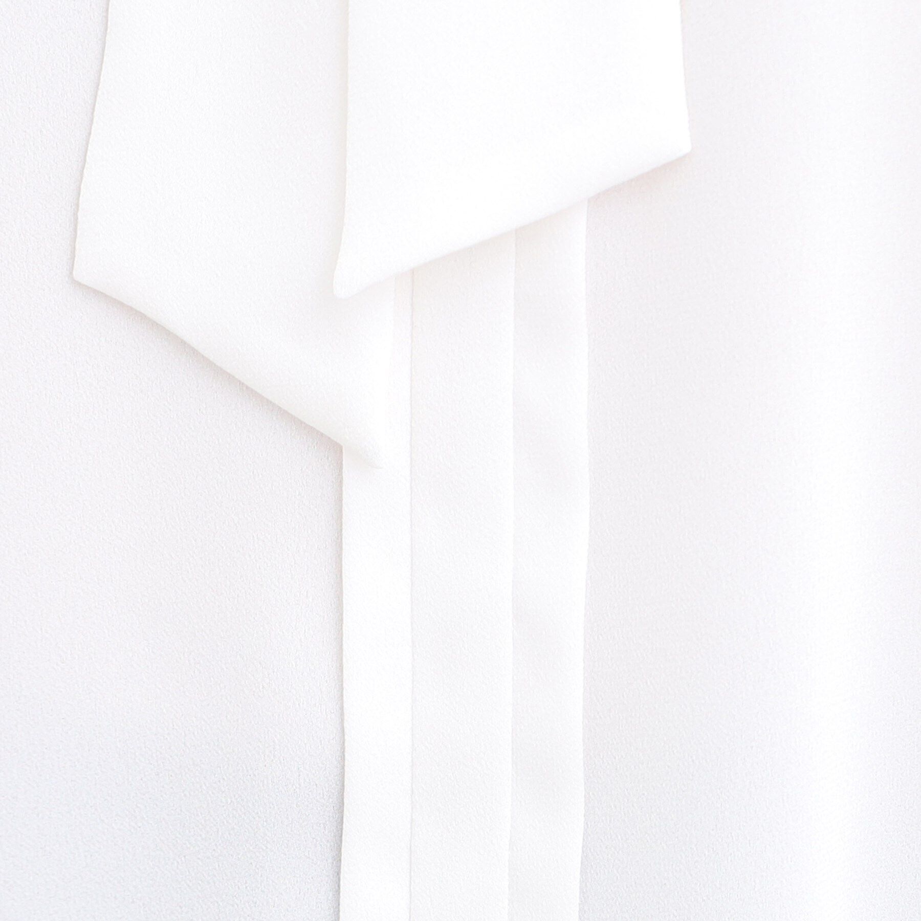 Reflect「【夏SALE／フォーマル/マシンウォッシュ可】シルキーボウタイデザインブラウス」|シャツ・ブラウス|