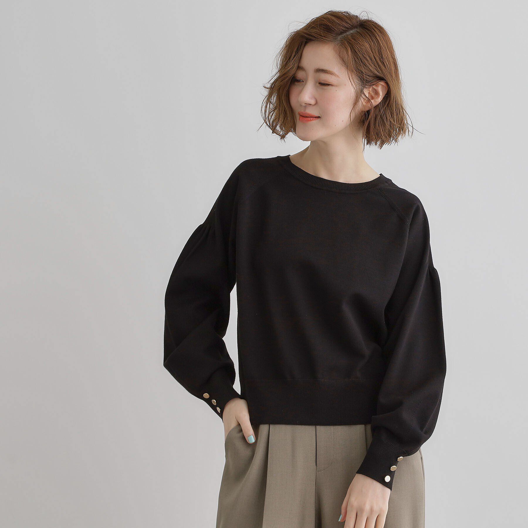 grove「袖口釦ボリュームスリーブクルーネックニット」|ニット・セーター|ブラック(019)