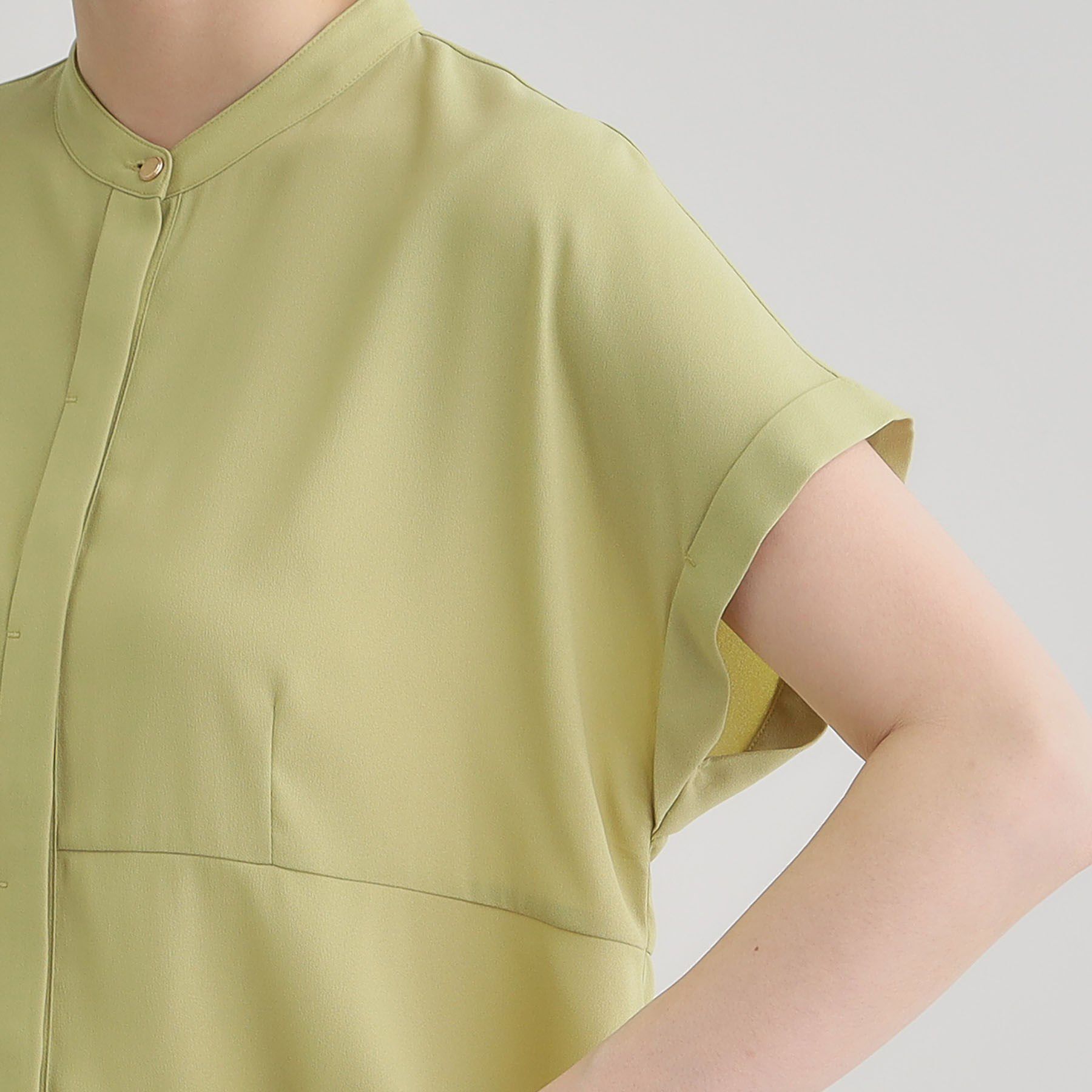 grove「きちんと感もこなれ感も1枚で叶う　優秀ペプラムシャツブラウス」|シャツ・ブラウス|