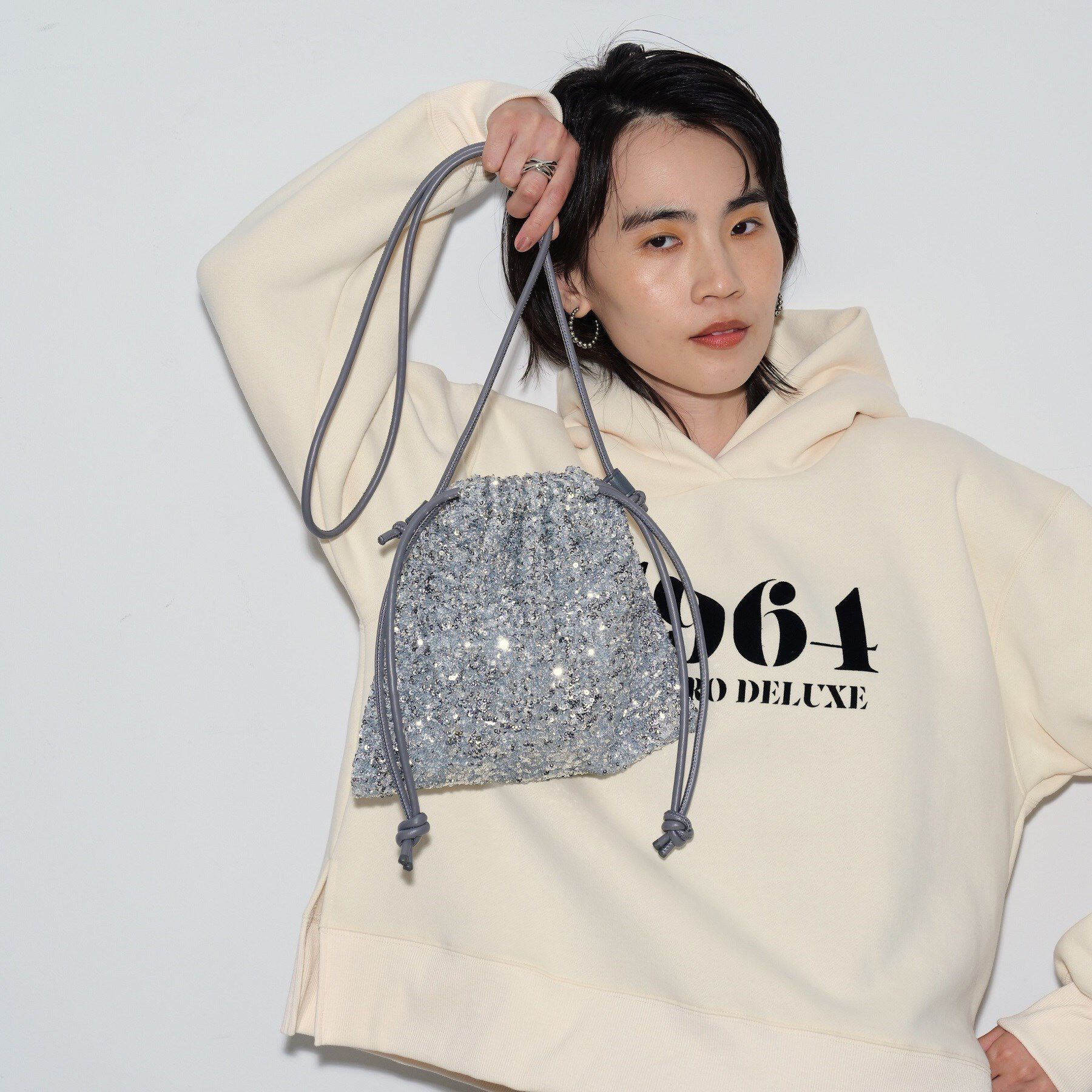 GALLEST「スパンコール巾着ショルダーバック」|ショルダー・メッセンジャー|シルバー(006)