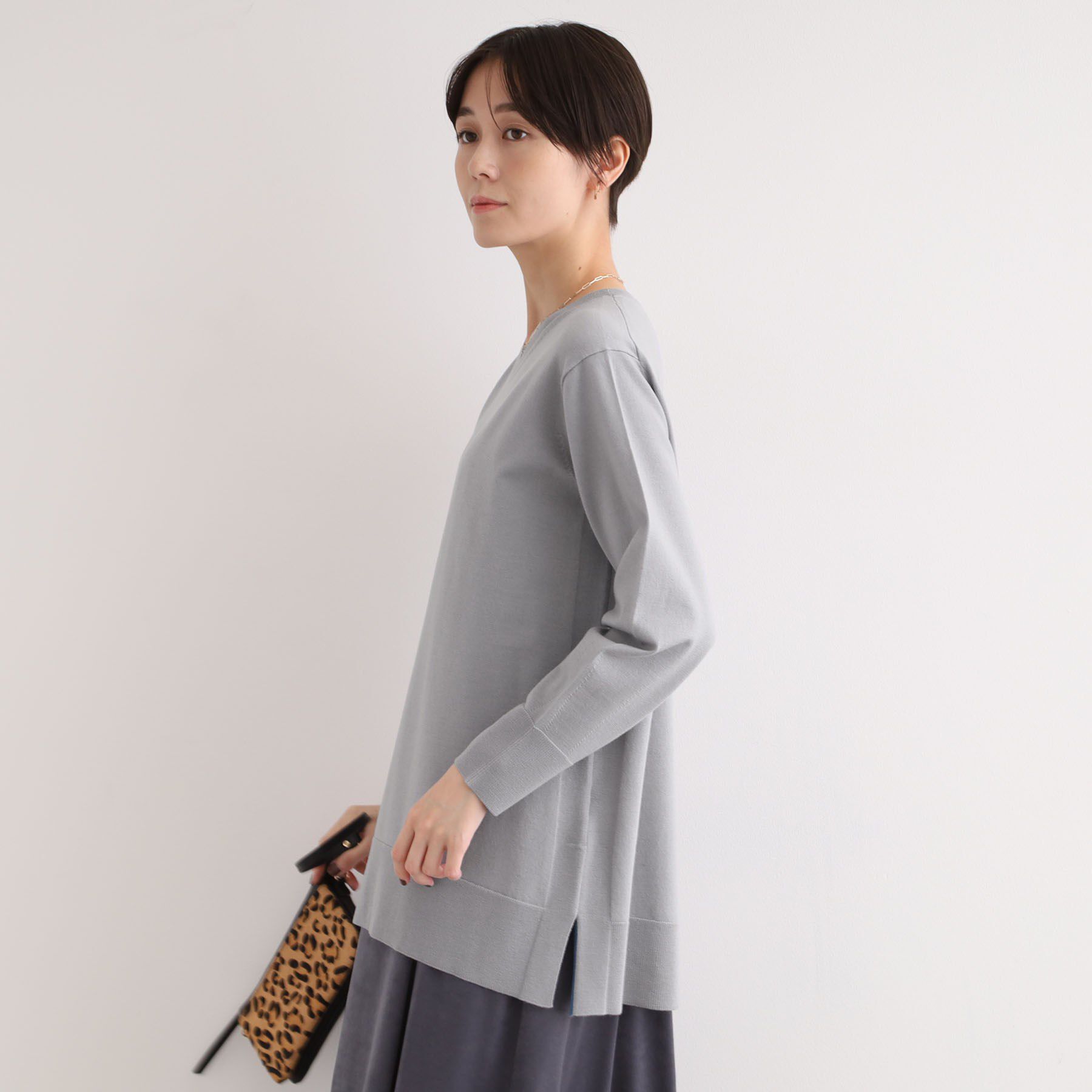 INDIVI「【洗える／チュニック丈／ボーダー柄】スリットデザインVネックニット」|ニット・セーター|