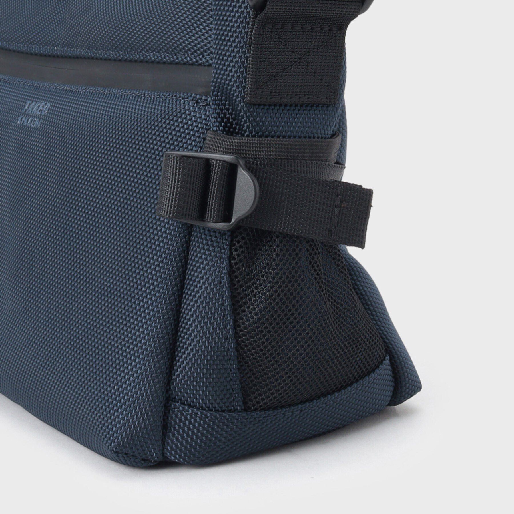 TAKEO KIKUCHI「ラージキャパシティ― デイリーショルダーバッグ」|ショルダー・メッセンジャー|