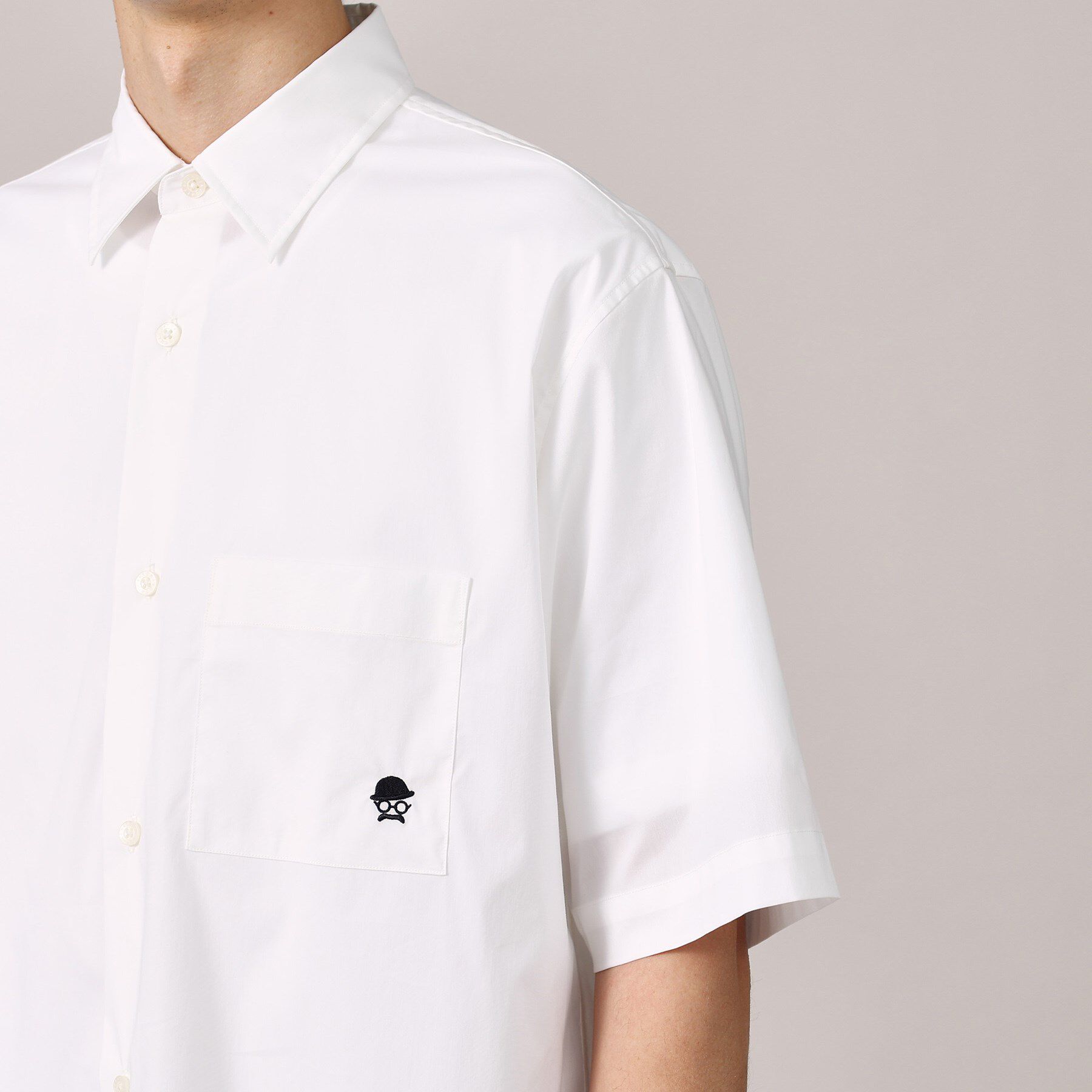 TAKEO KIKUCHI「【LIMITED】ワンポイント刺繍 半袖シャツ」|シャツ・ブラウス|