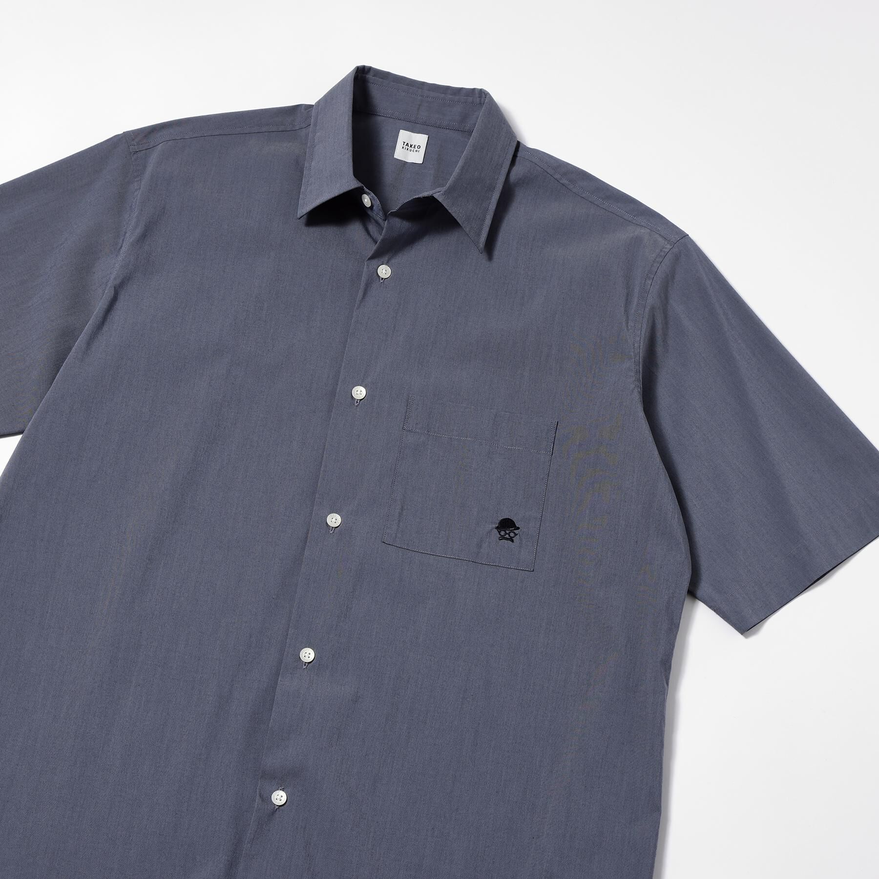 TAKEO KIKUCHI「【LIMITED】ワンポイント刺繍 半袖シャツ」|シャツ・ブラウス|ネイビー(094)
