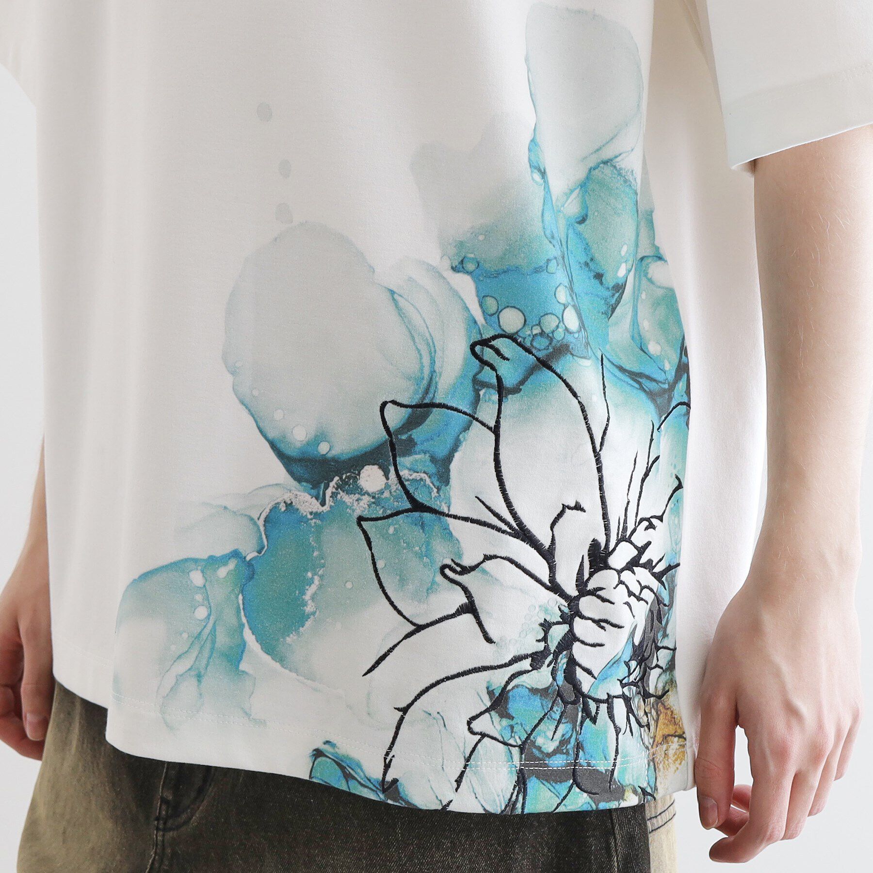 tk.TAKEO KIKUCHI「バブルアートフラワーTシャツ」|Tシャツ・カットソー|